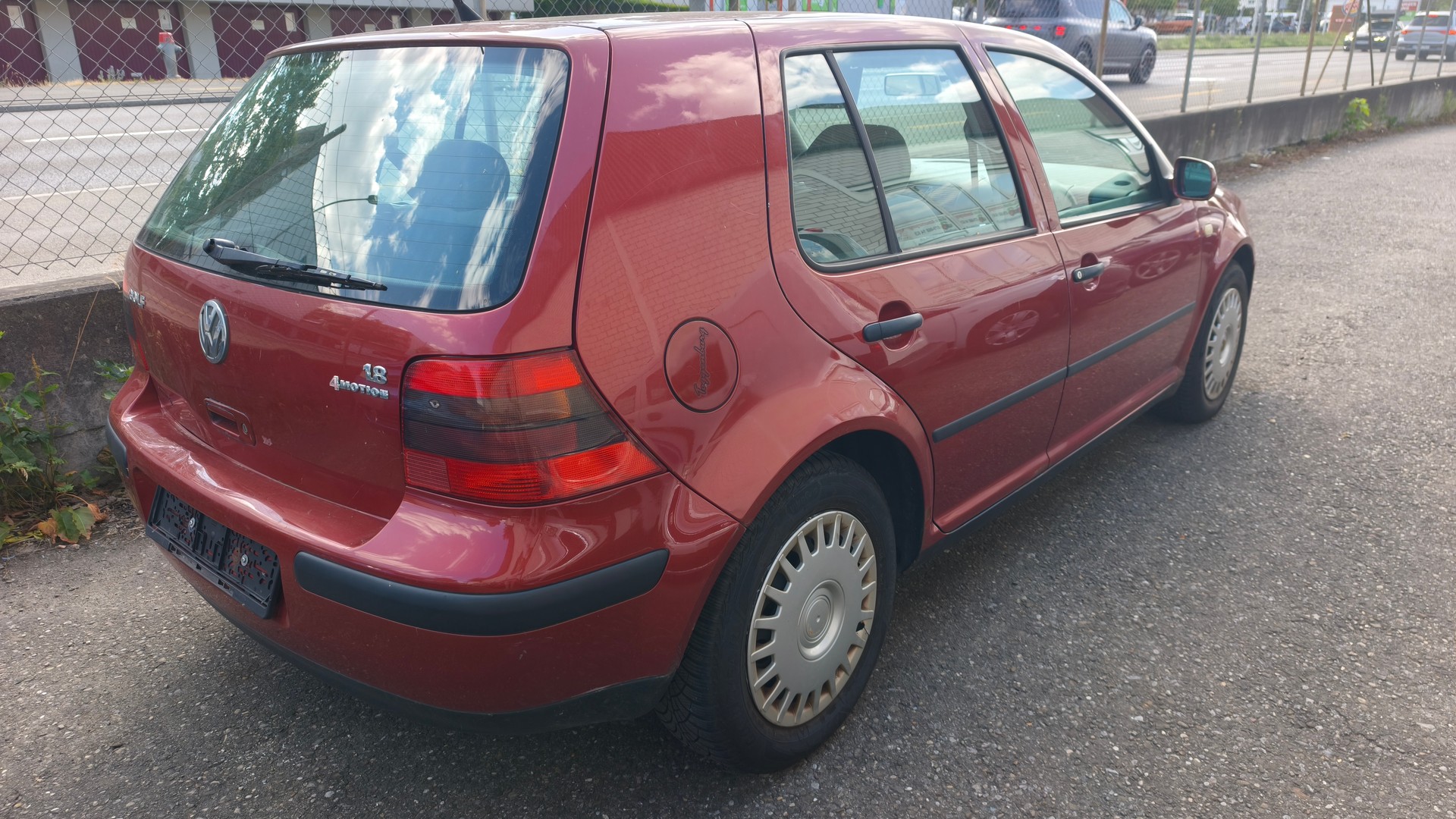 VW Golf 1.8 Comfortline 4Motion-showroom-element-1