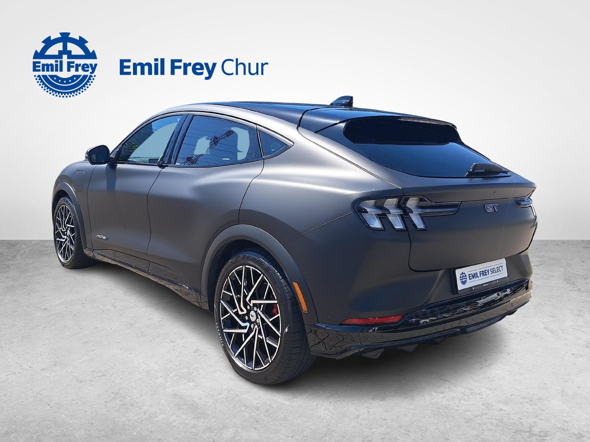 FORD Mustang Mach-E Extended GT AWD-showroom-element-3