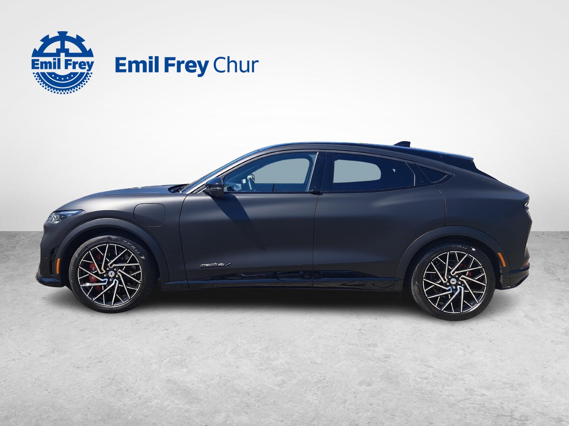 FORD Mustang Mach-E Extended GT AWD-showroom-element-2