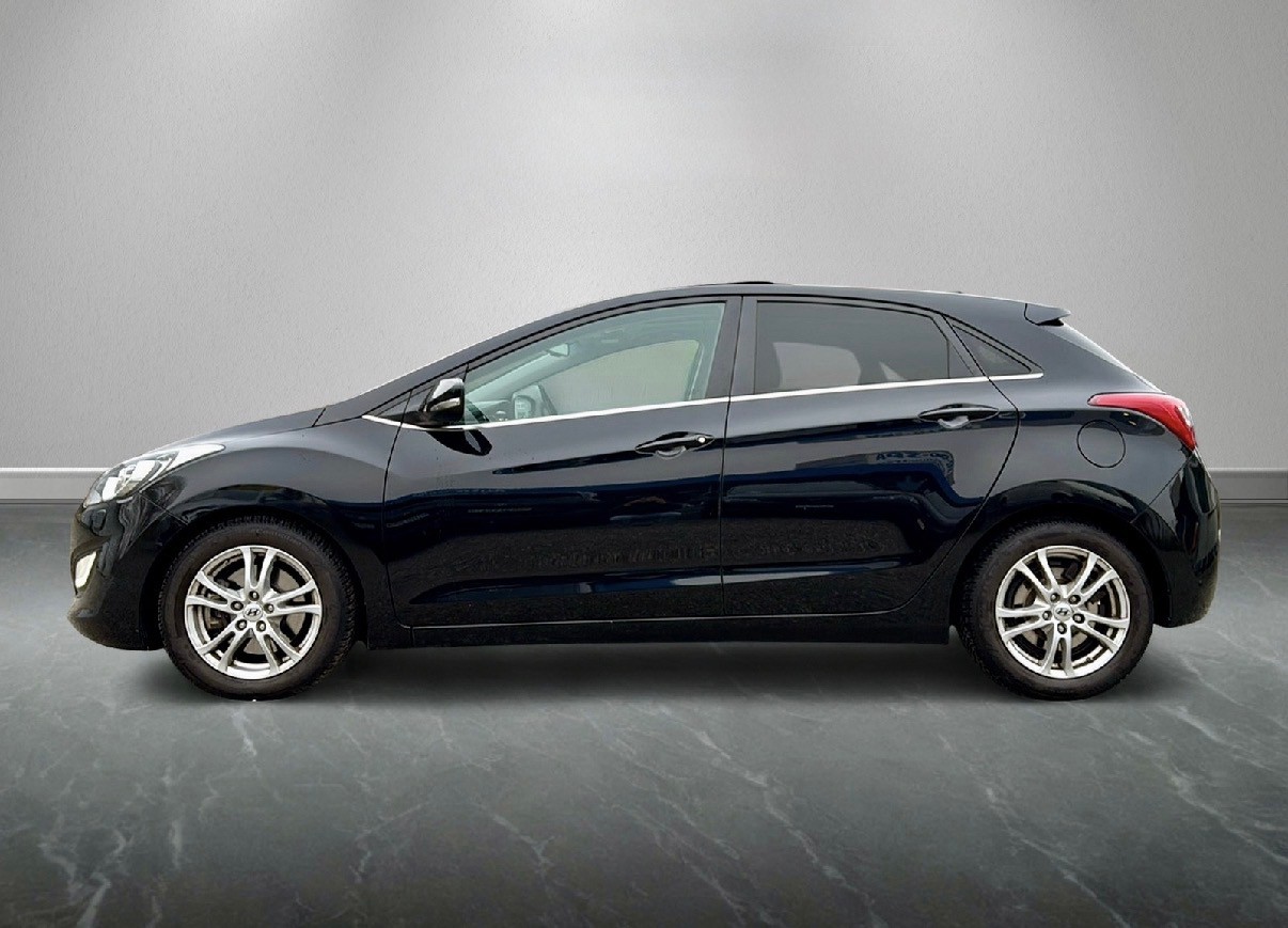 HYUNDAI i30 1.6 CRDi Vertex-showroom-element-1