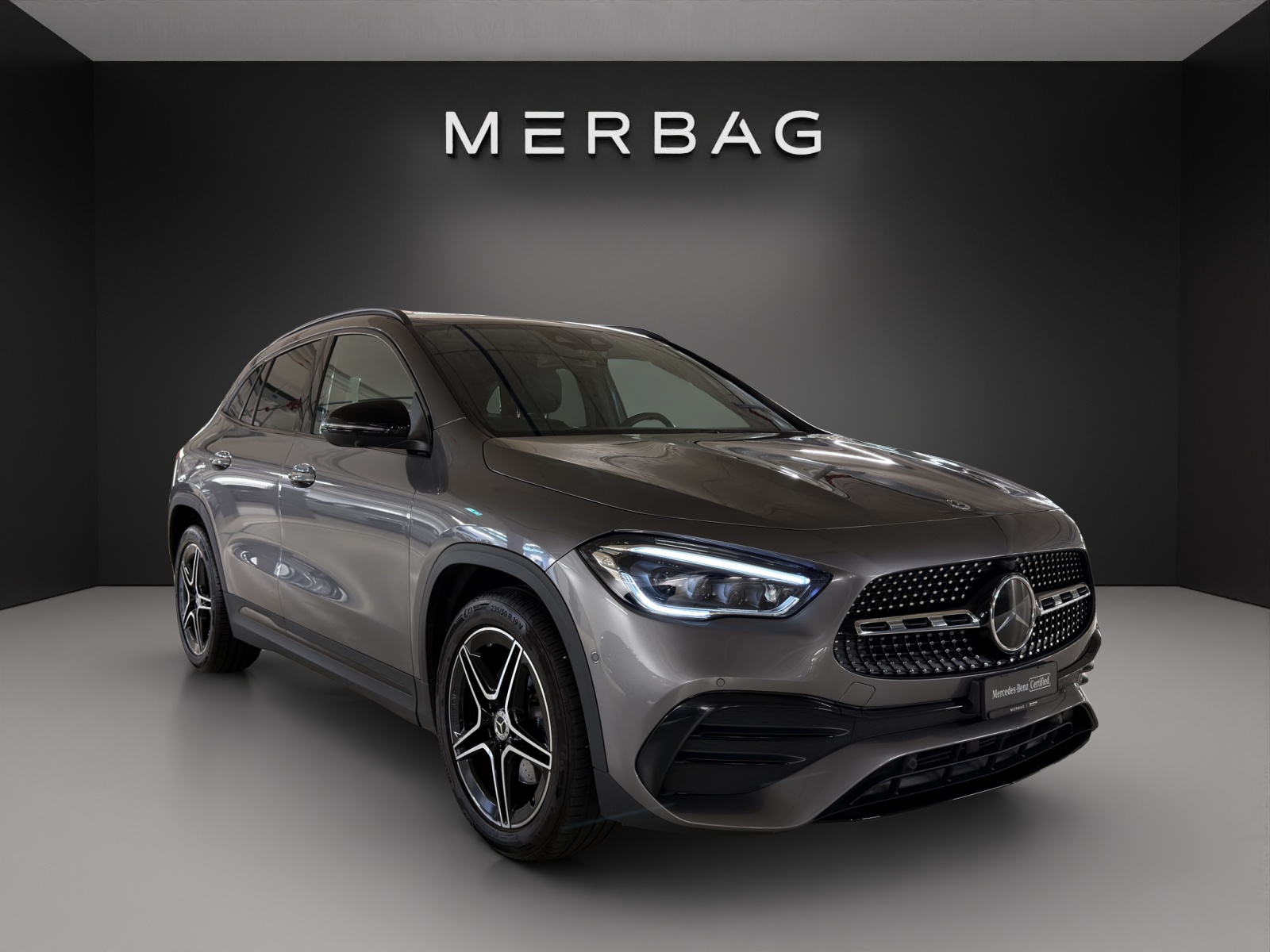 MERCEDES-BENZ GLA 200 4Matic AMG Line 8G-DCT