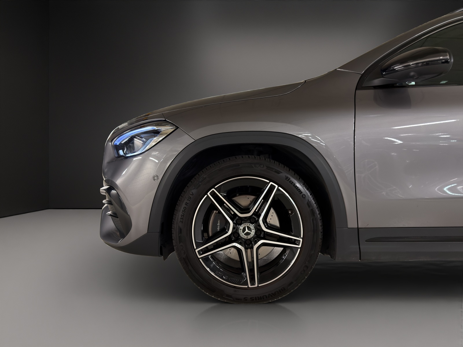 MERCEDES-BENZ GLA 200 4Matic AMG Line 8G-DCT-image-8
