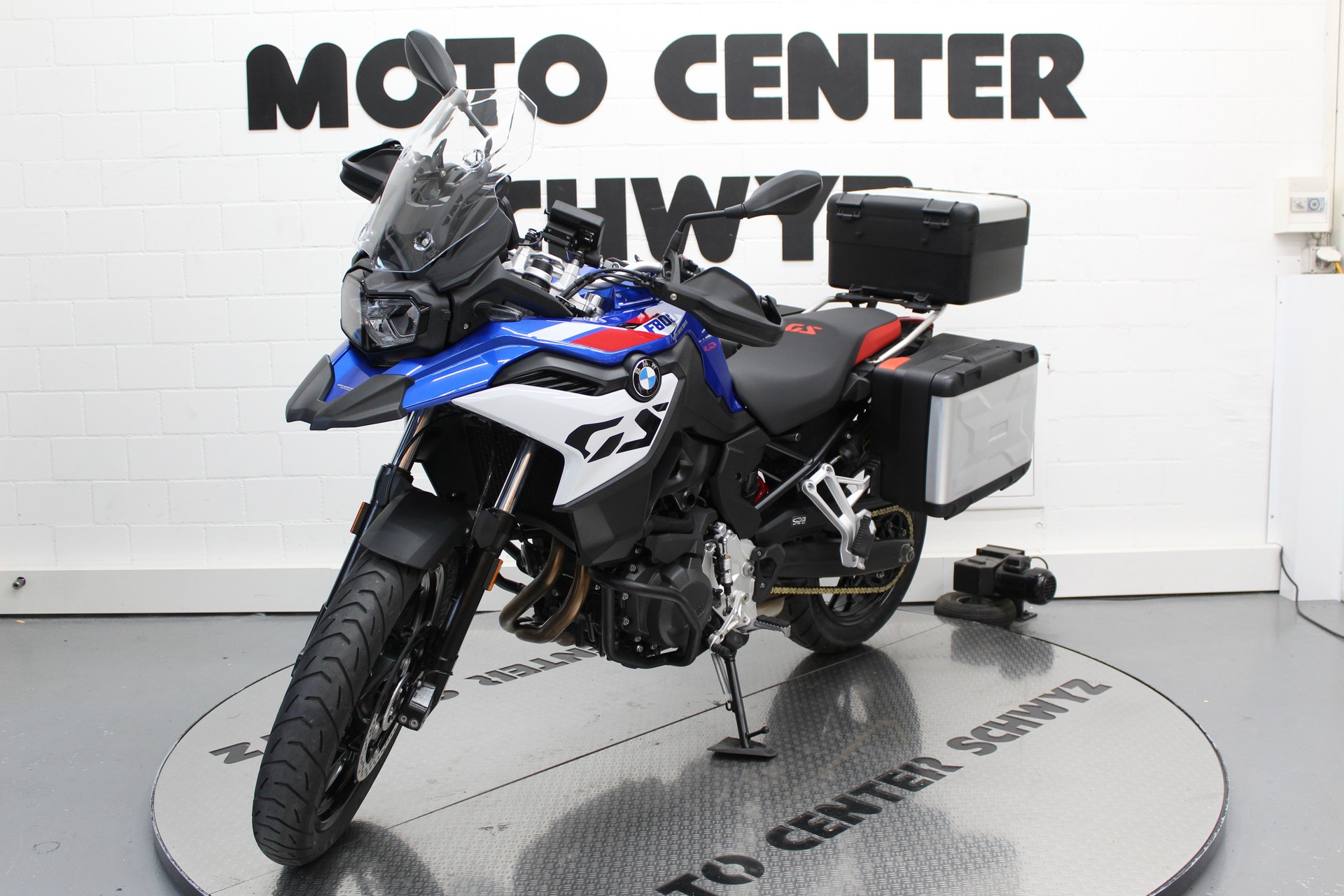 BMW F 800 GS-showroom-element-3