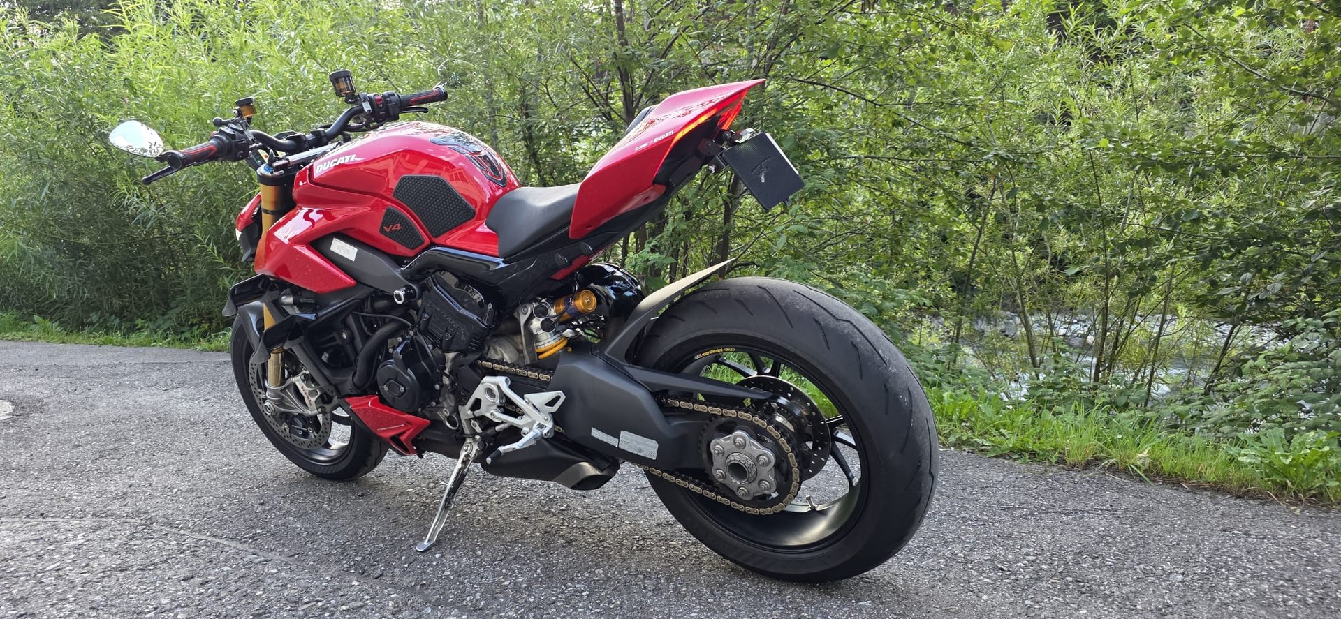 DUCATI Streetfighter V4 S mit Garantie-image-1
