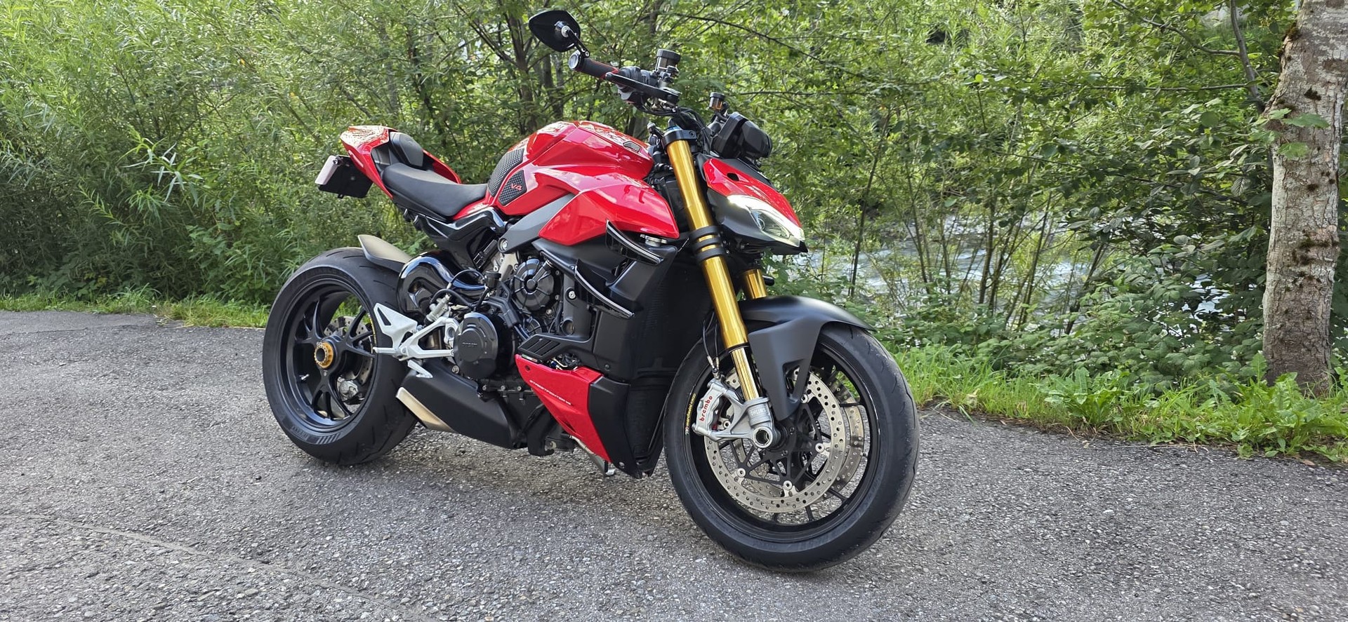 DUCATI Streetfighter V4 S mit Garantie-image-0