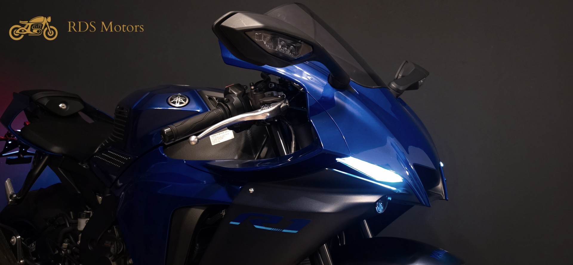 YAMAHA YZF-R1 ABS Akrapovic-image-3