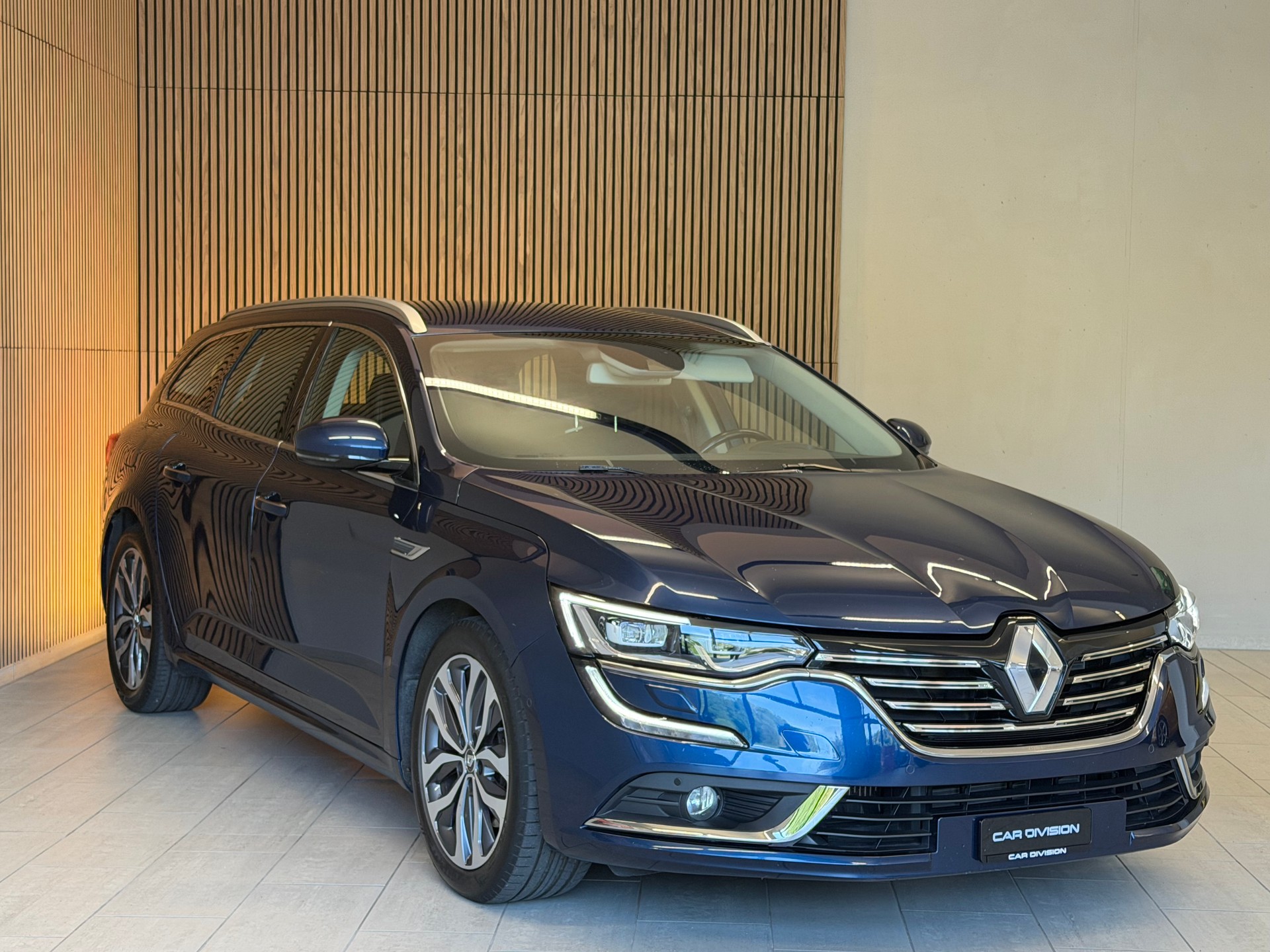RENAULT Talisman Grandtour 1.6 dCi Initiale EDC-showroom-element-3