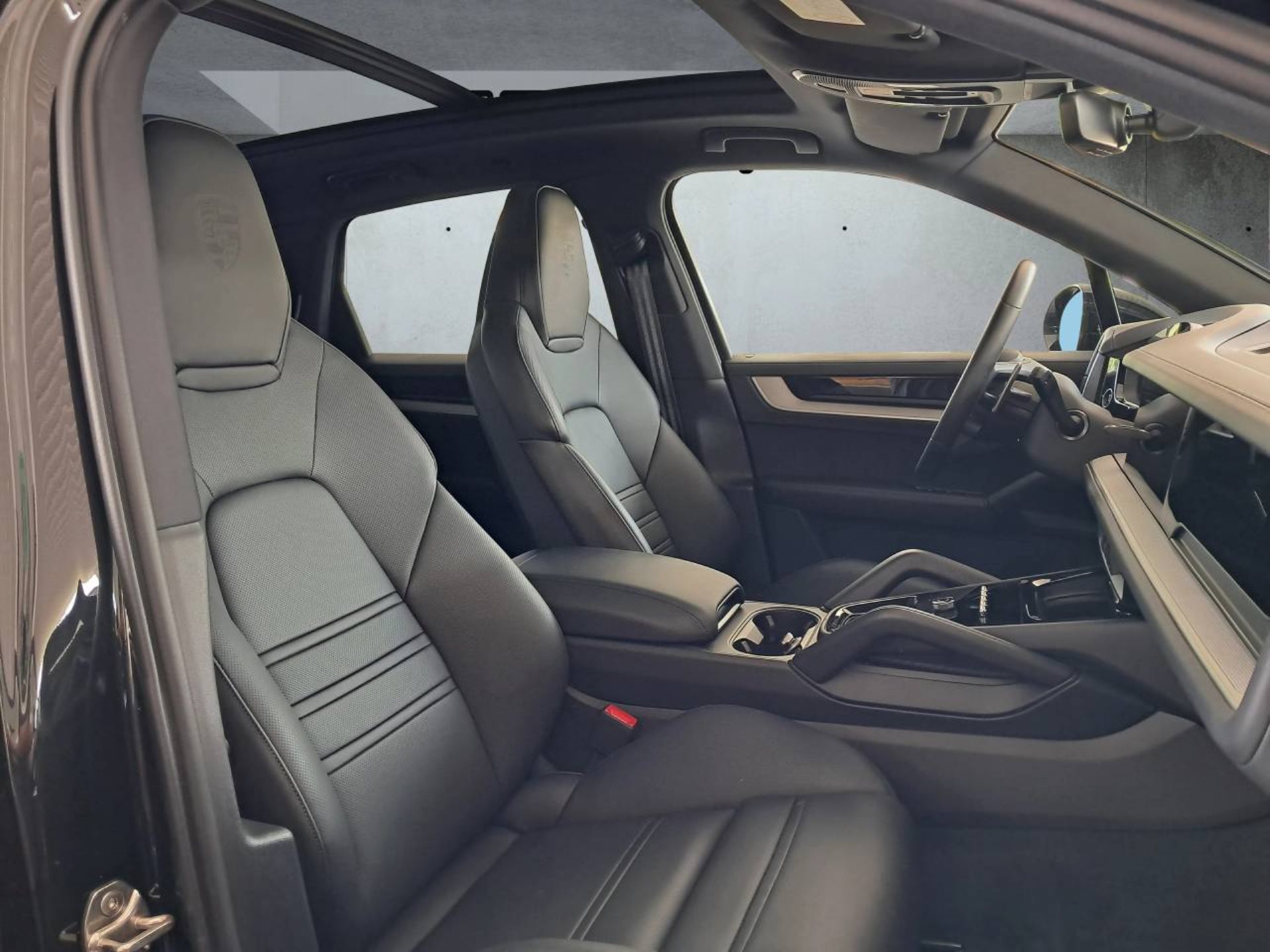 PORSCHE Cayenne S E-Hybrid-image-14