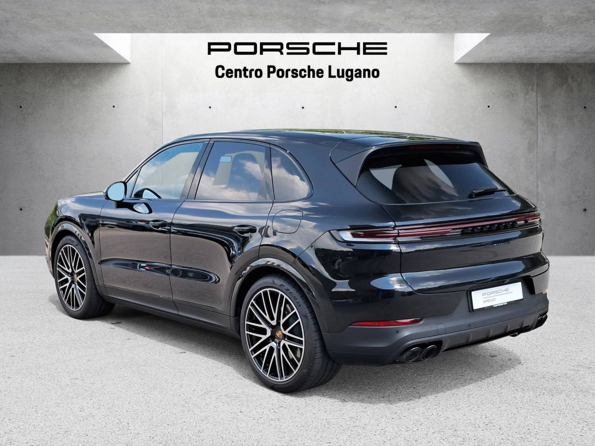 PORSCHE Cayenne S E-Hybrid-image-6