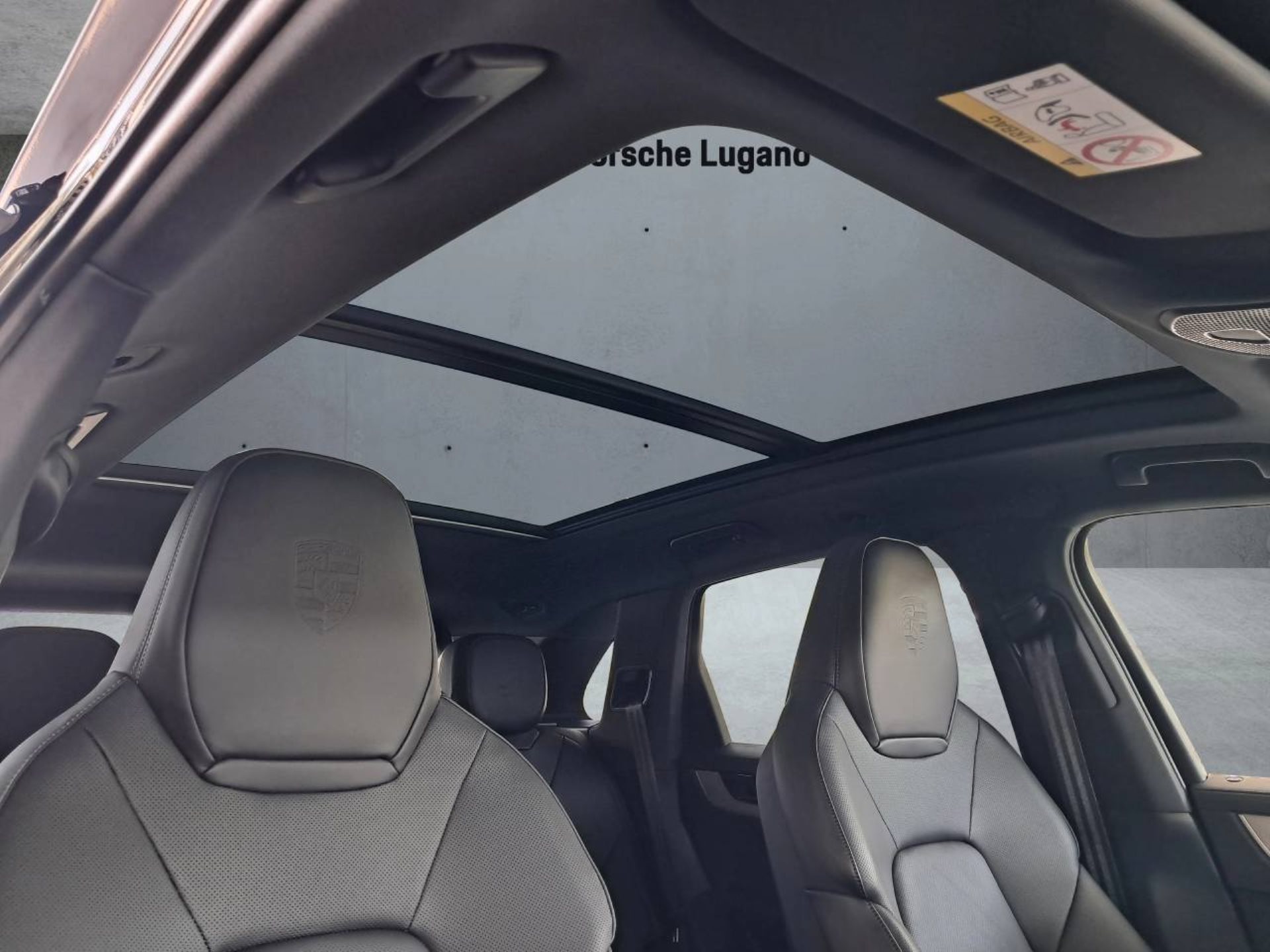 PORSCHE Cayenne S E-Hybrid-image-18