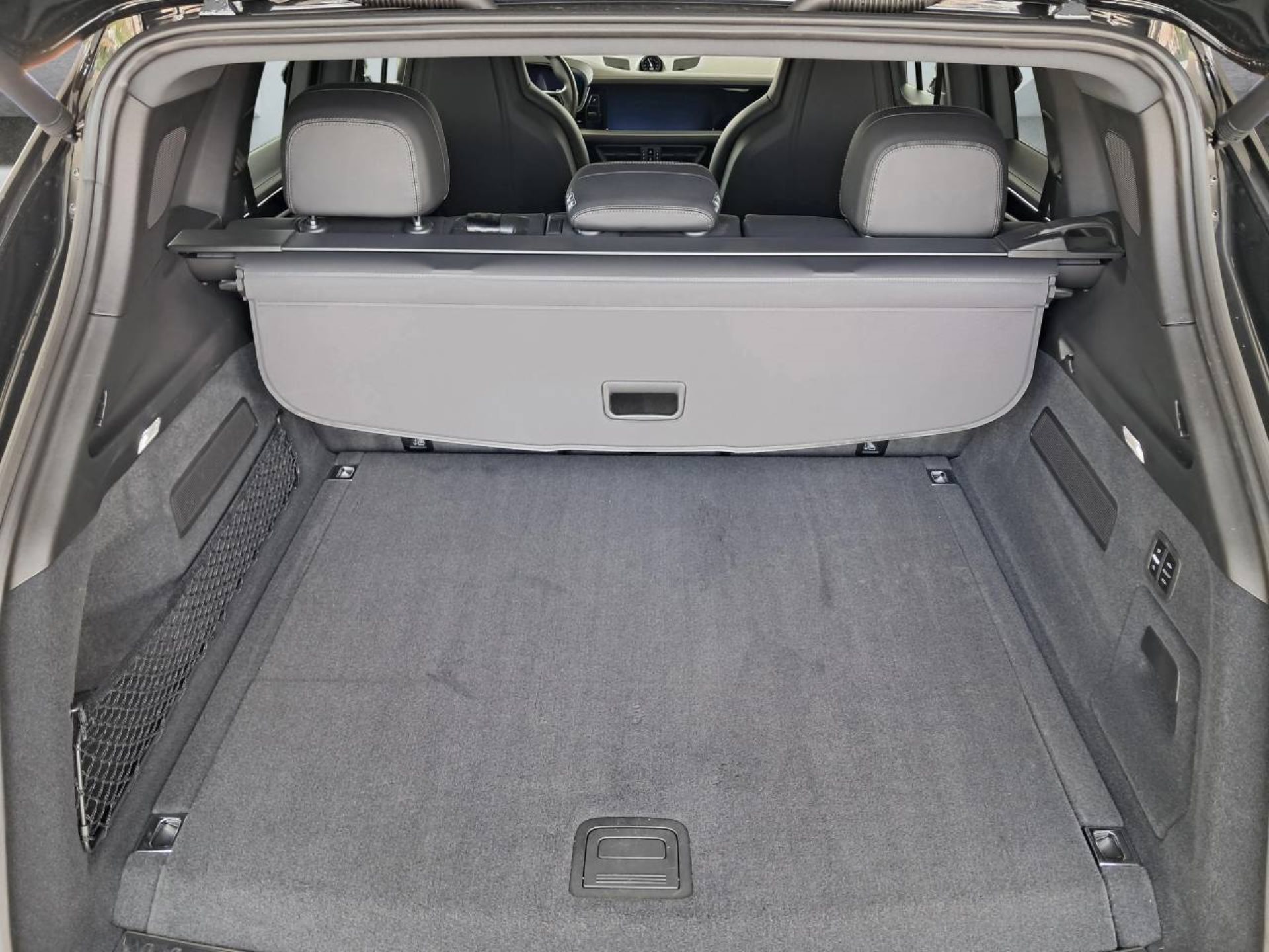 PORSCHE Cayenne S E-Hybrid-image-24