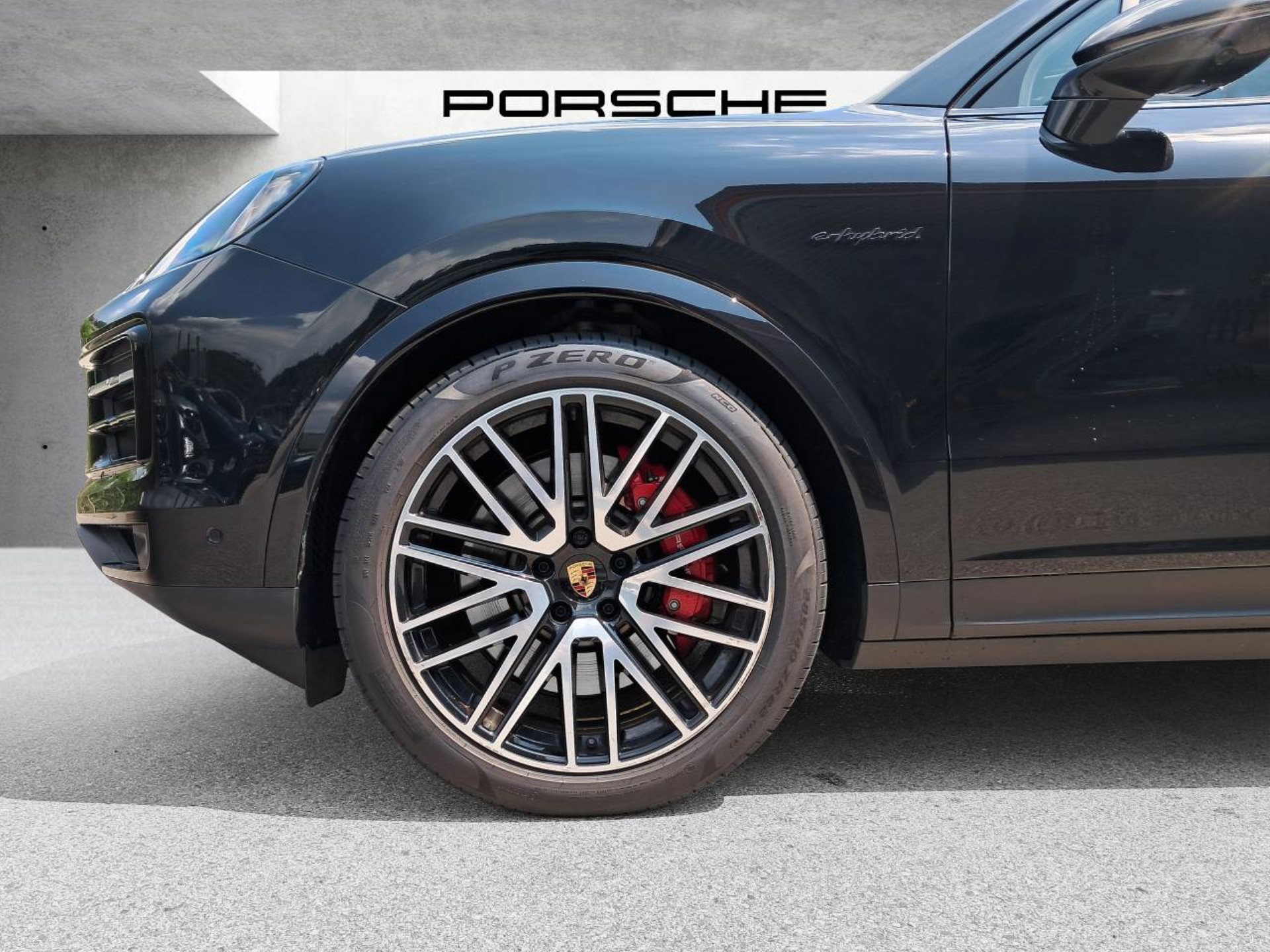 PORSCHE Cayenne S E-Hybrid-image-11