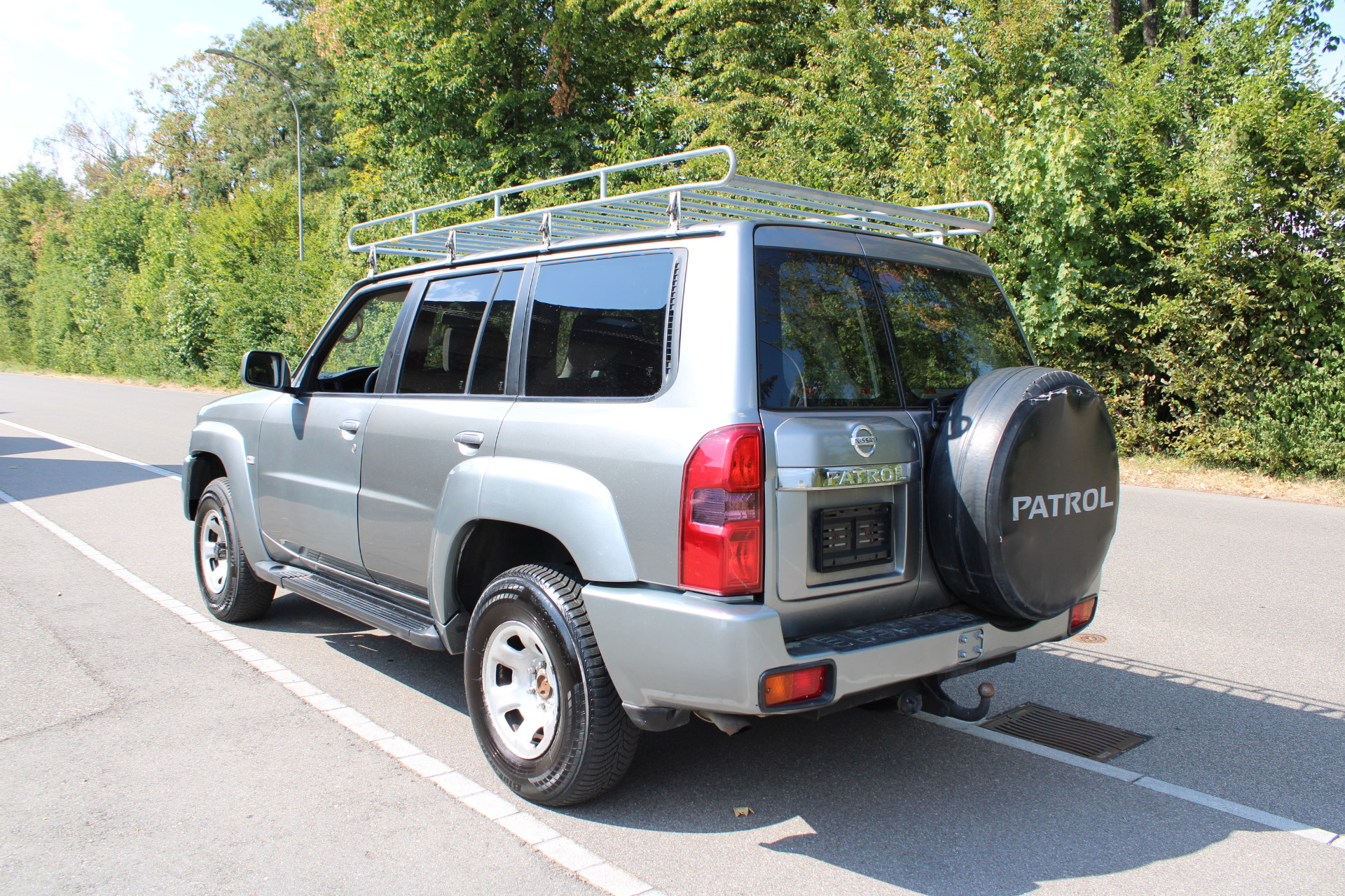 NISSAN Patrol 3.0 Di LE Wagon-showroom-element-1