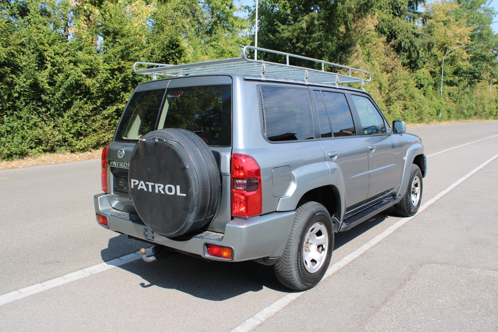 NISSAN Patrol 3.0 Di LE Wagon-showroom-element-3