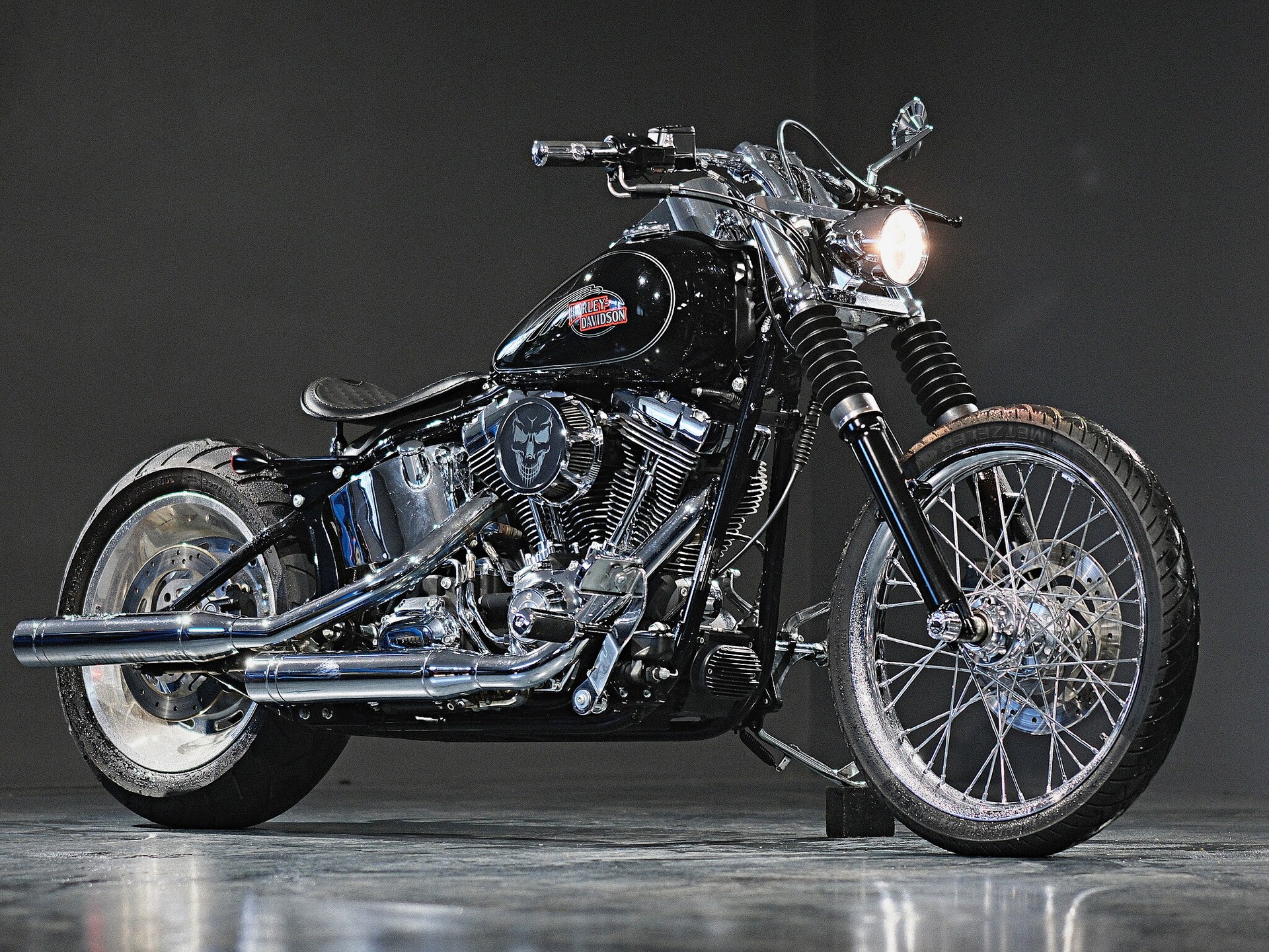 HARLEY-DAVIDSON FXSTC Softail Custom-image-0