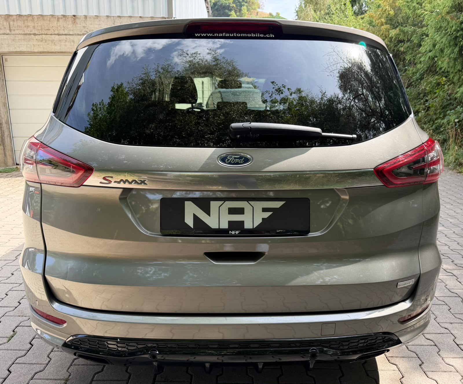 FORD S-Max 2.0 SCTi Titanium Automat-showroom-element-3