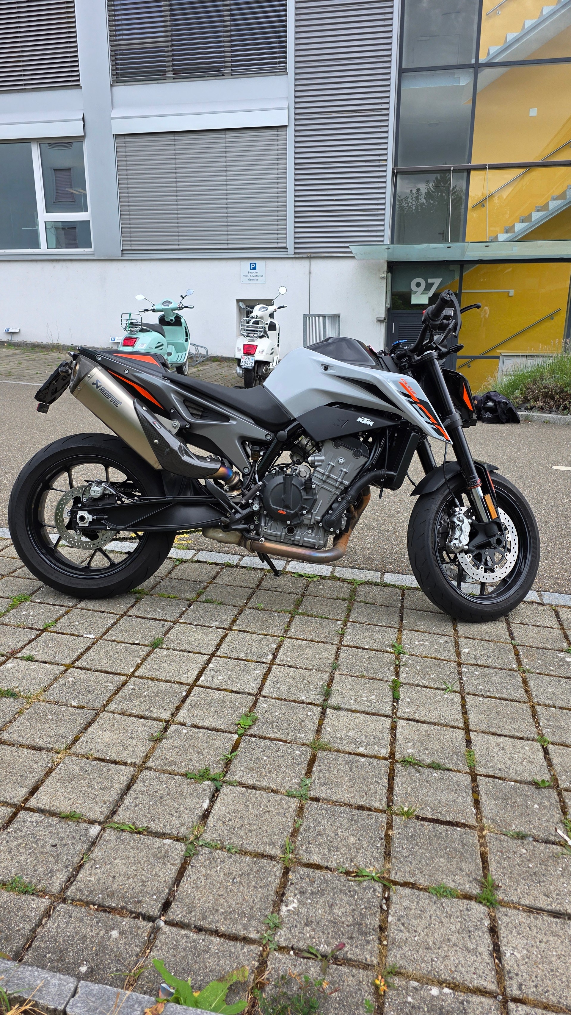 KTM 790 Duke (35kW)-image-2