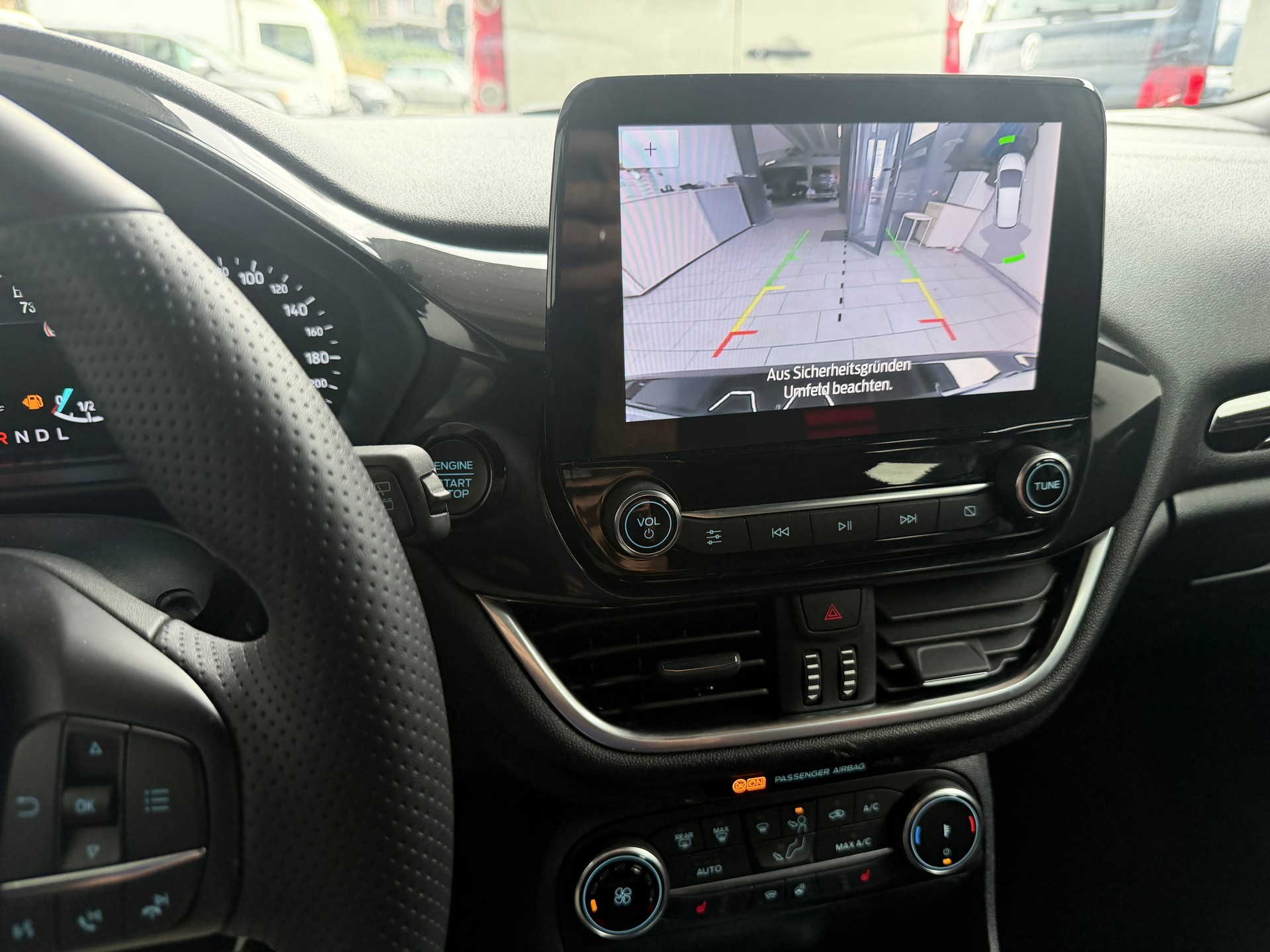FORD FIESTA-image-2