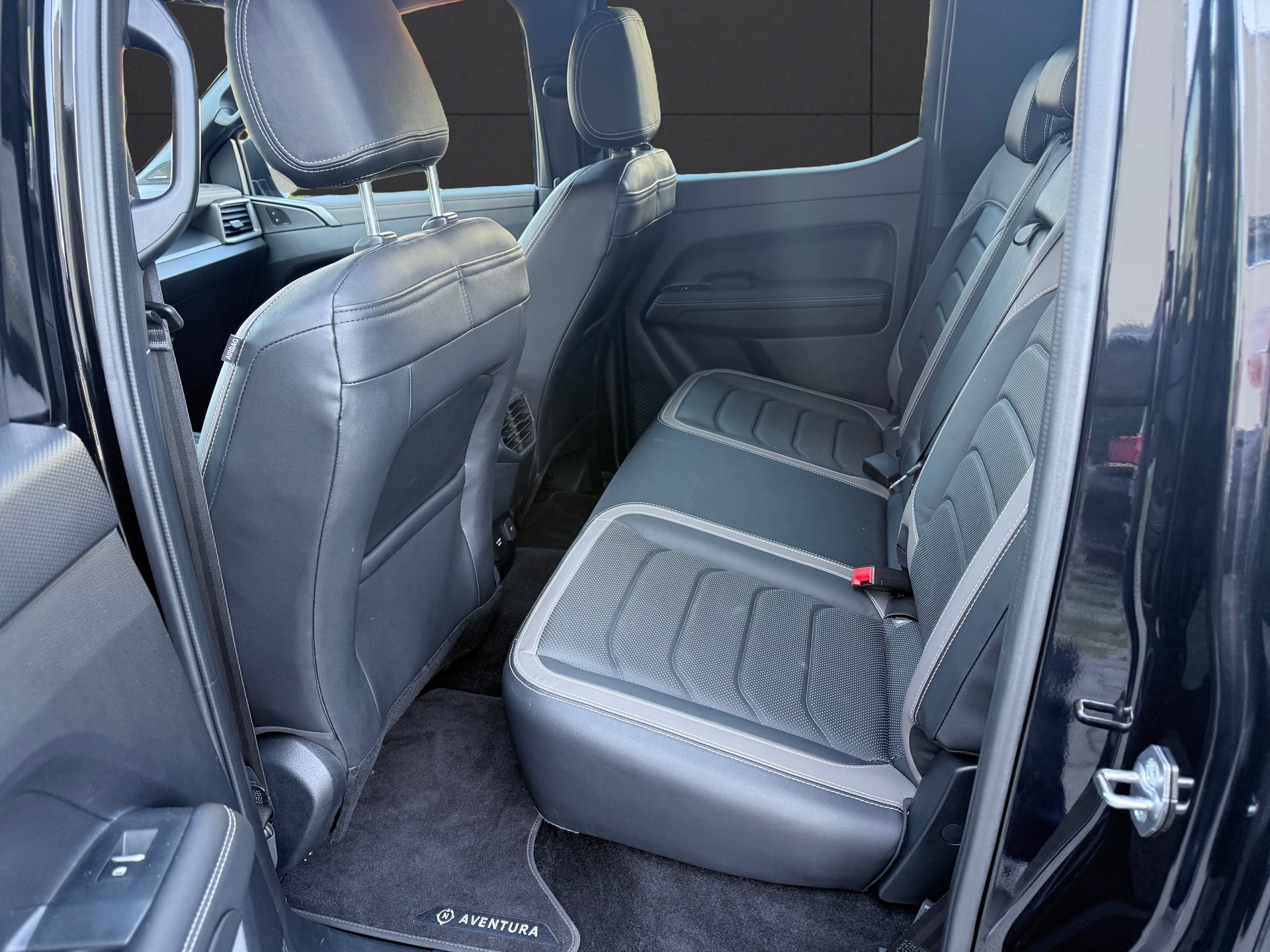 VW Amarok 3.0TDI Aventura Winter 1-image-18