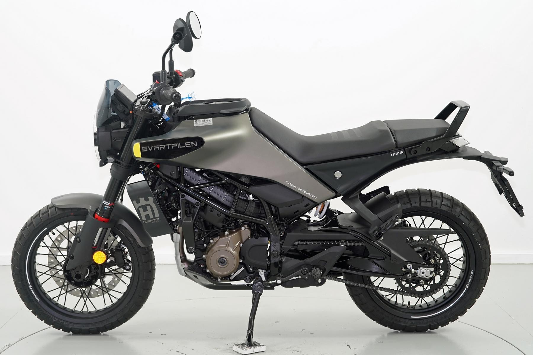 HUSQVARNA Svartpilen 125 ABS-image-4