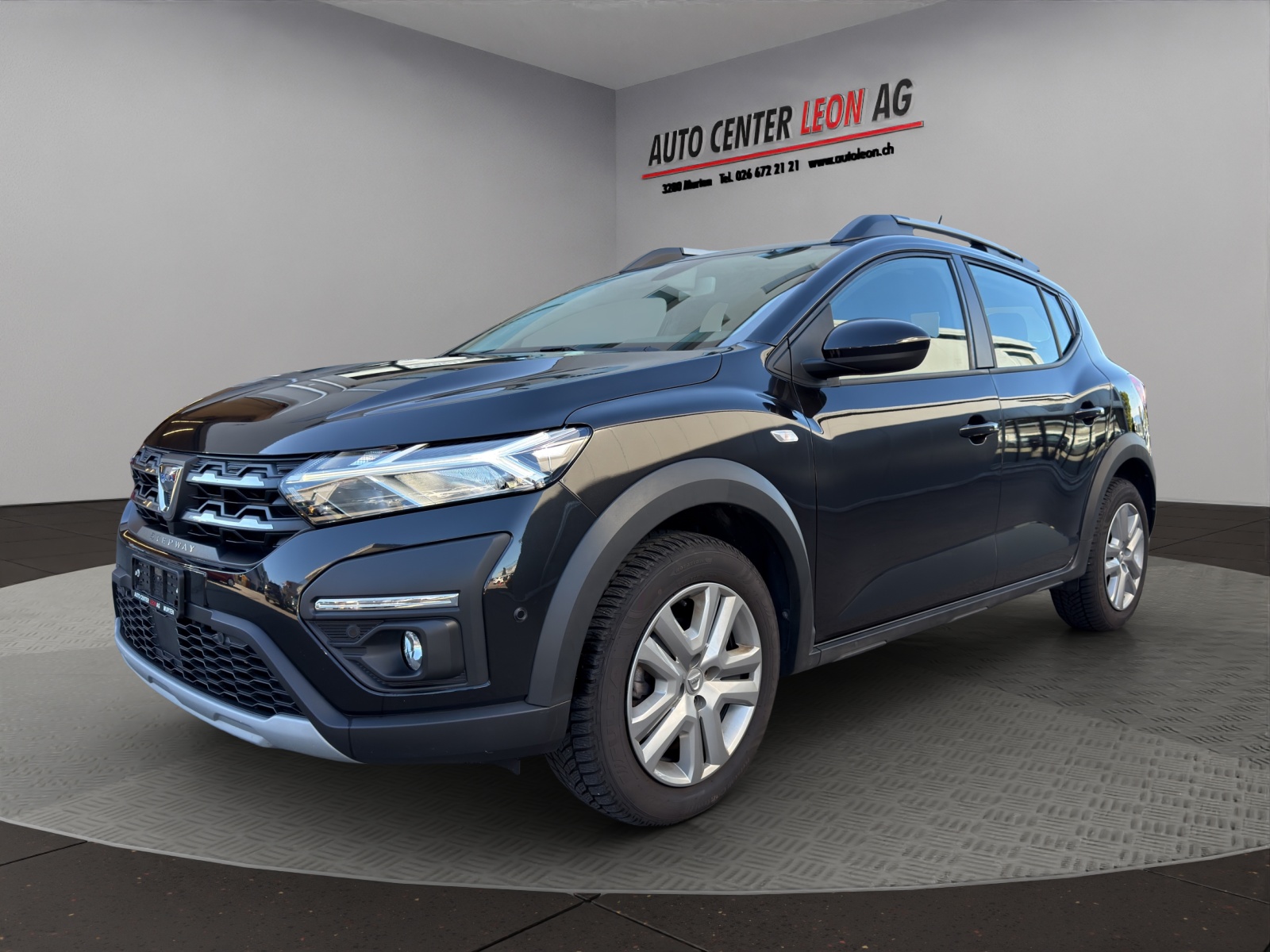 DACIA Sandero Stepway TCe 90 Comfort-showroom-element-1
