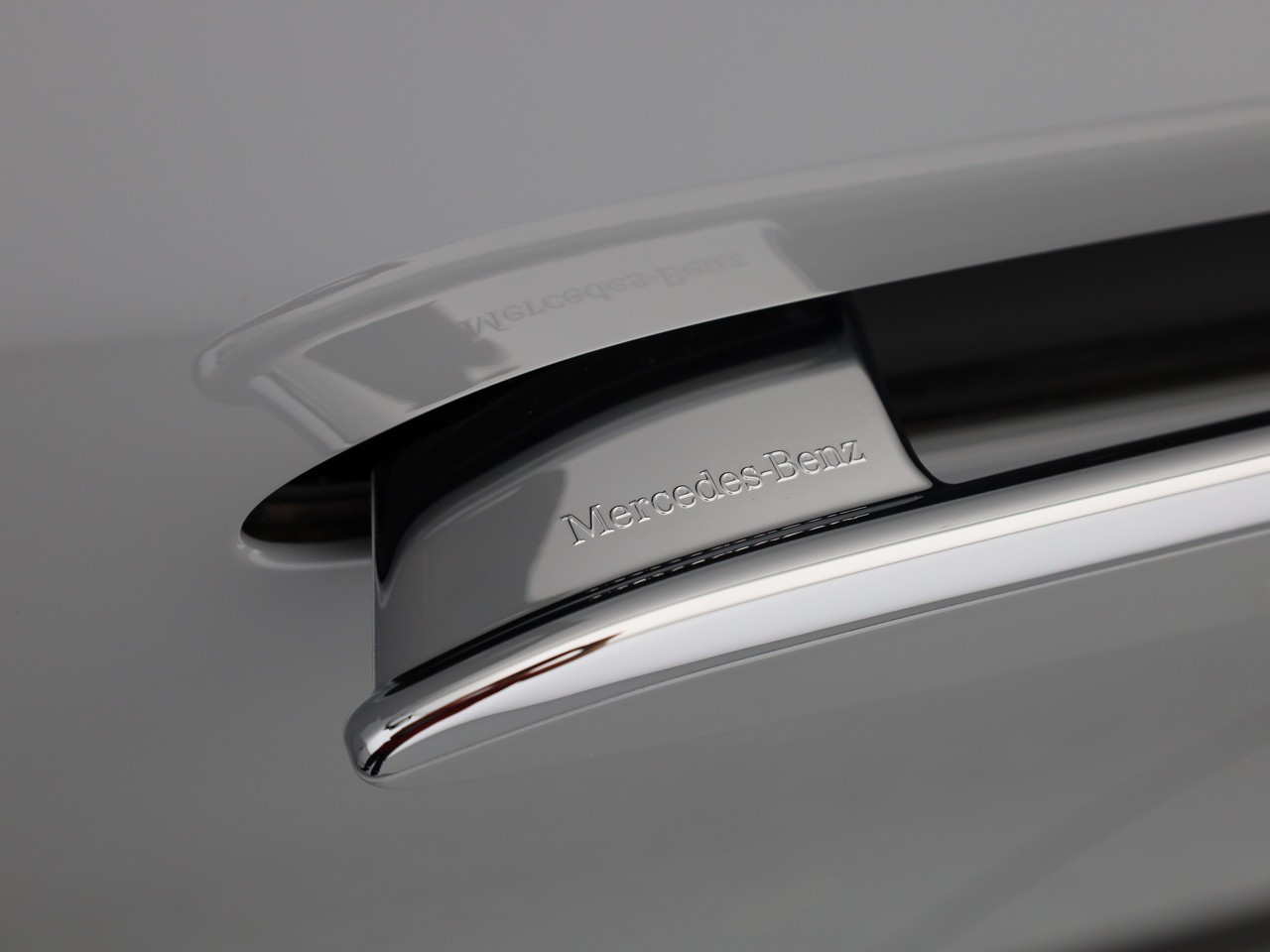 MERCEDES-BENZ GLB 350 85kWh EQ 4 Matic-image-16