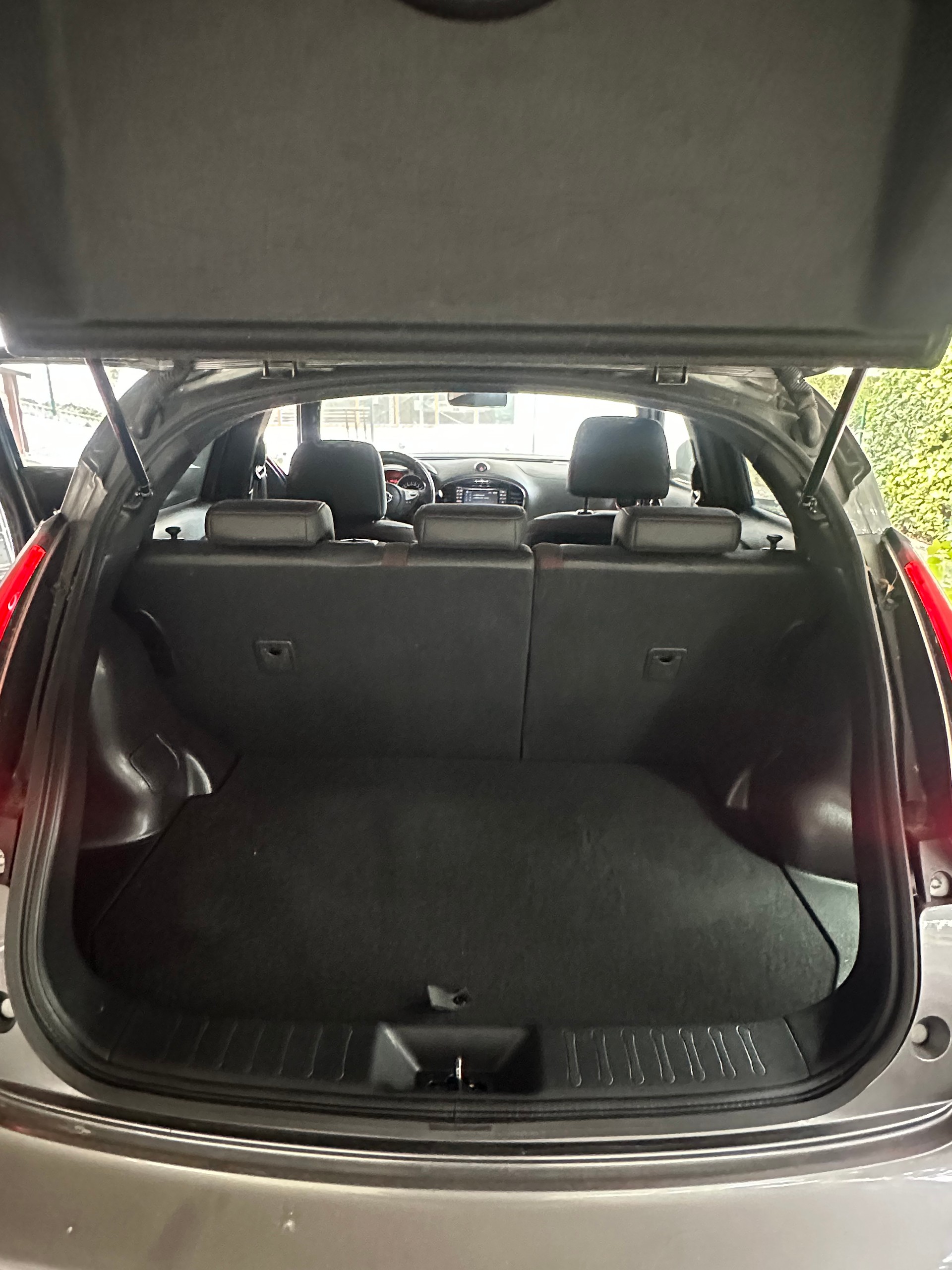 NISSAN JUKE 1.6 DIG-T Tekna 4x4-image-6