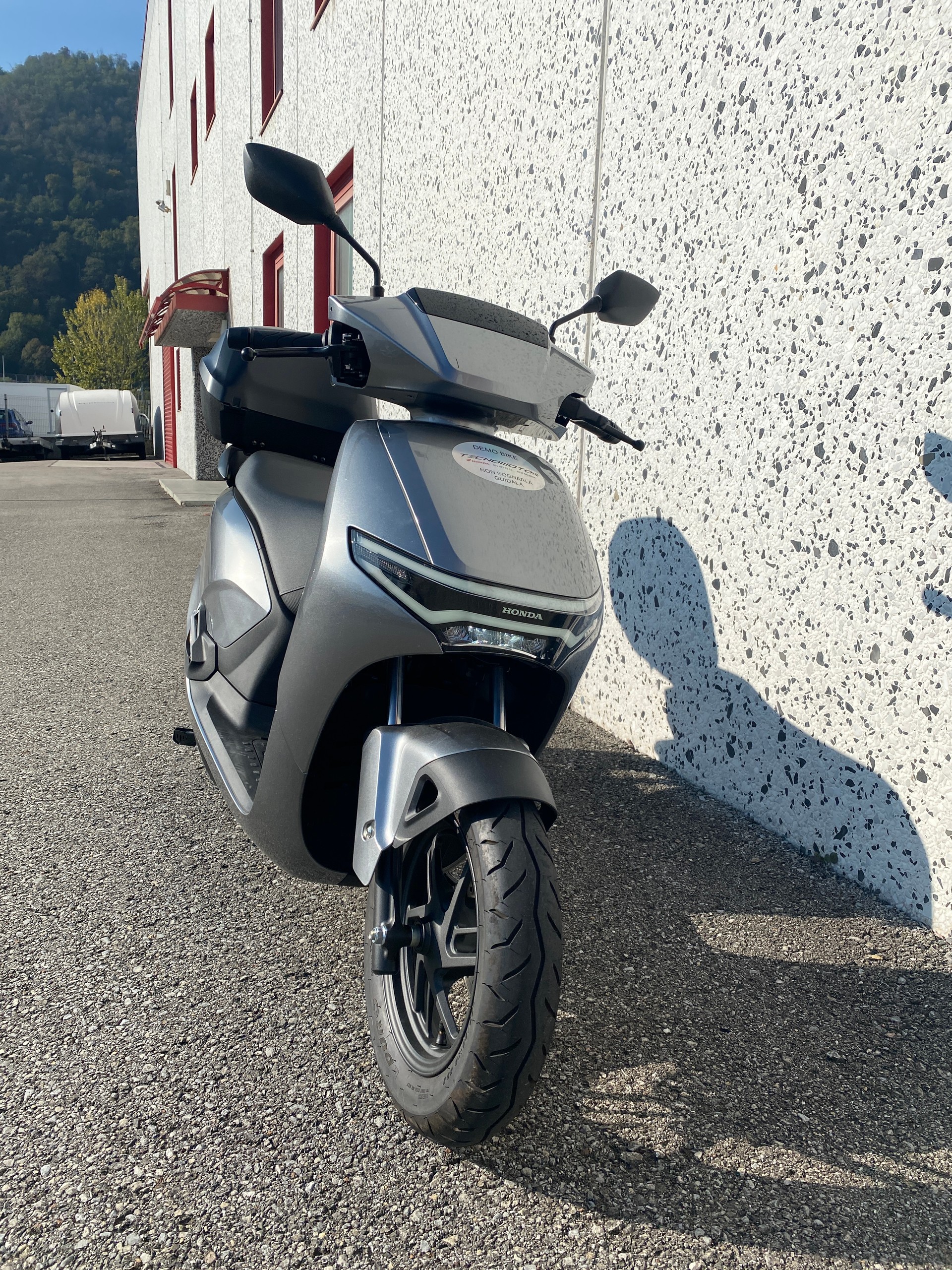 HONDA cuv-e-image-2