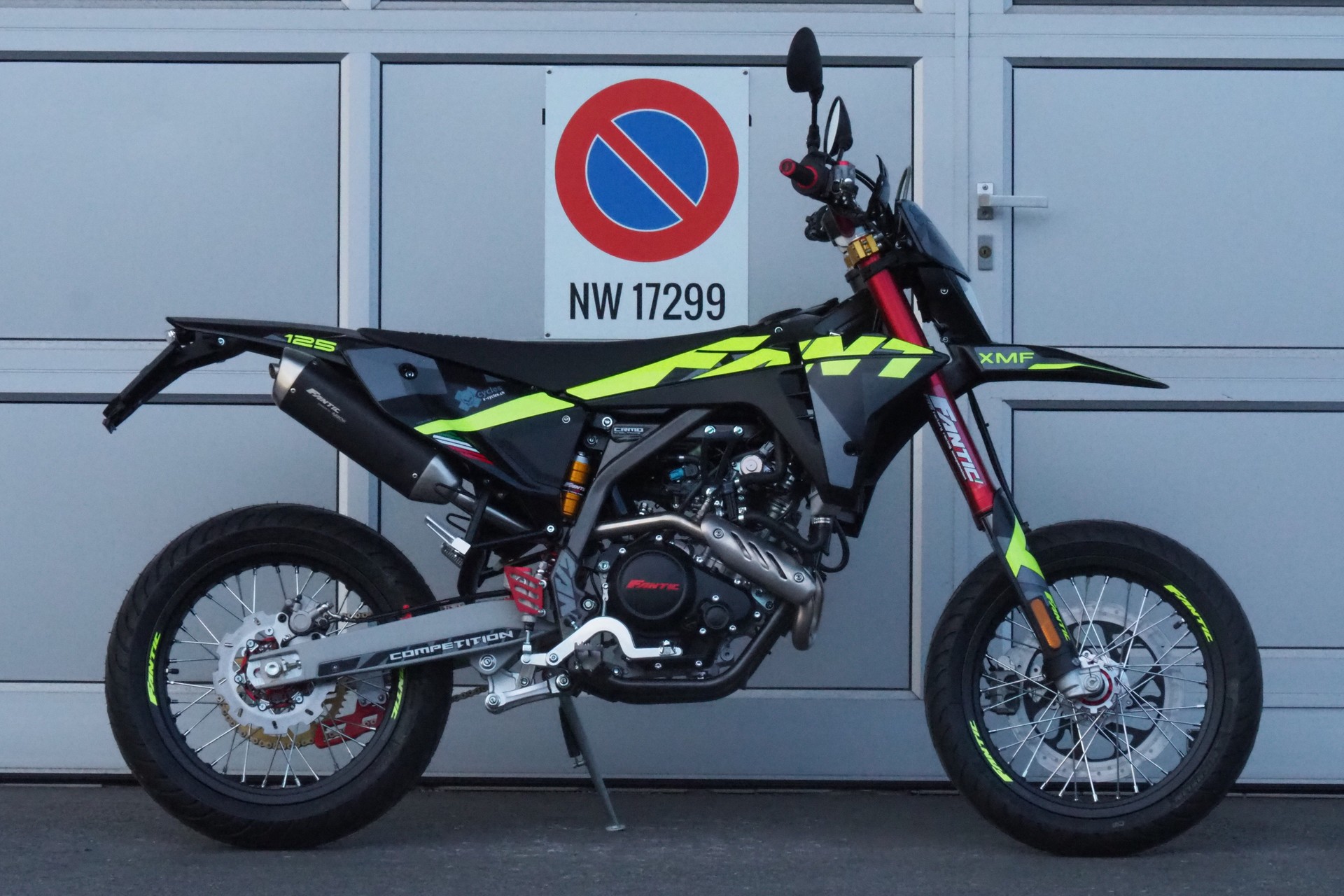 FANTIC XMF 125-image-2