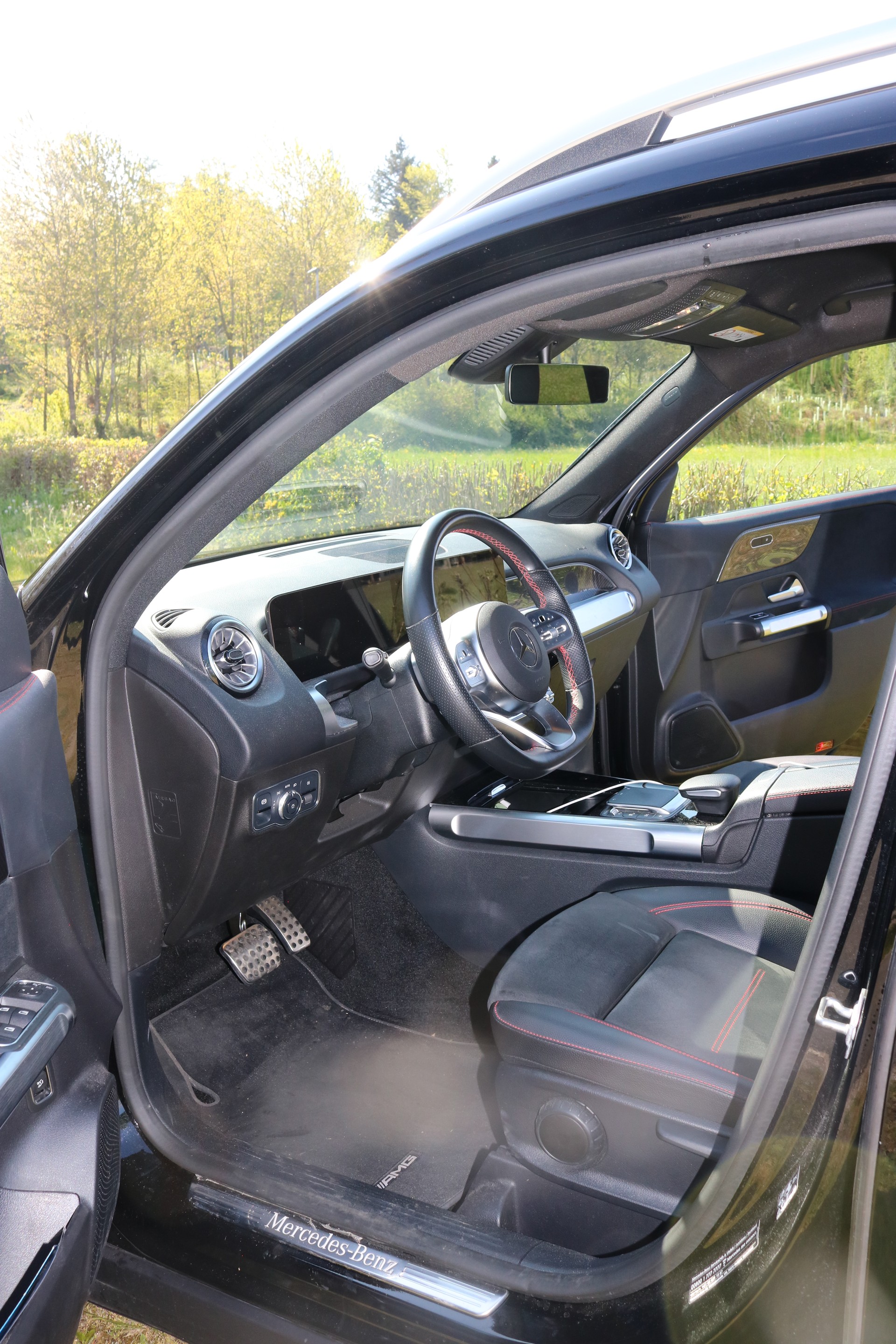 MERCEDES-BENZ GLB 220 d 4Matic AMG Line 8G-Tronic-image-3