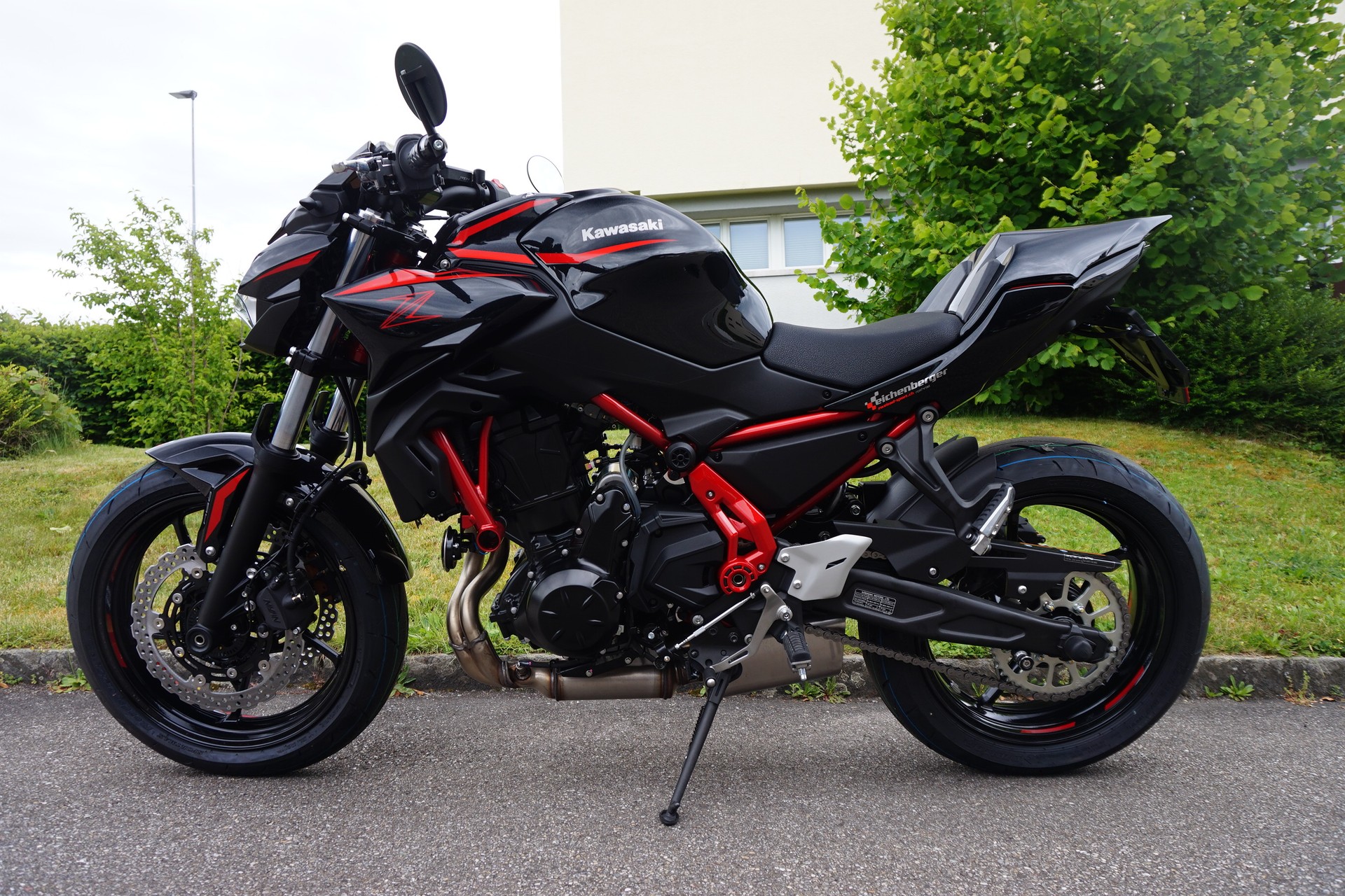 KAWASAKI Z 650 ABS (35kW/50kW) mit Heckumbau-image-7