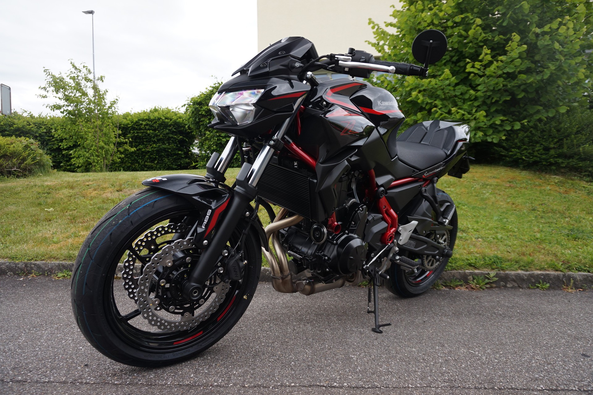 KAWASAKI Z 650 ABS (35kW/50kW) mit Heckumbau-image-6