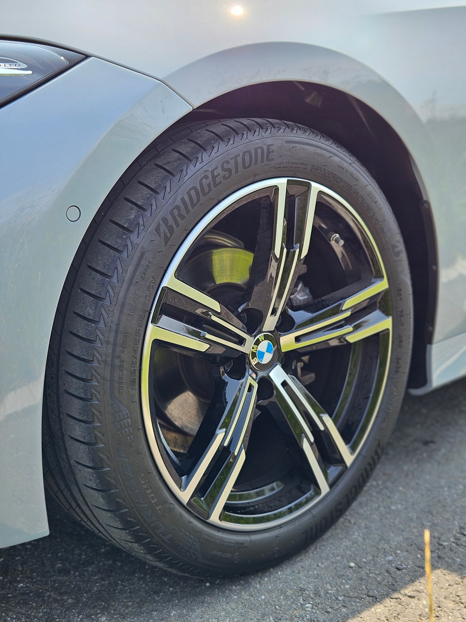 BMW 318i Touring Steptronic M Sport-image-4
