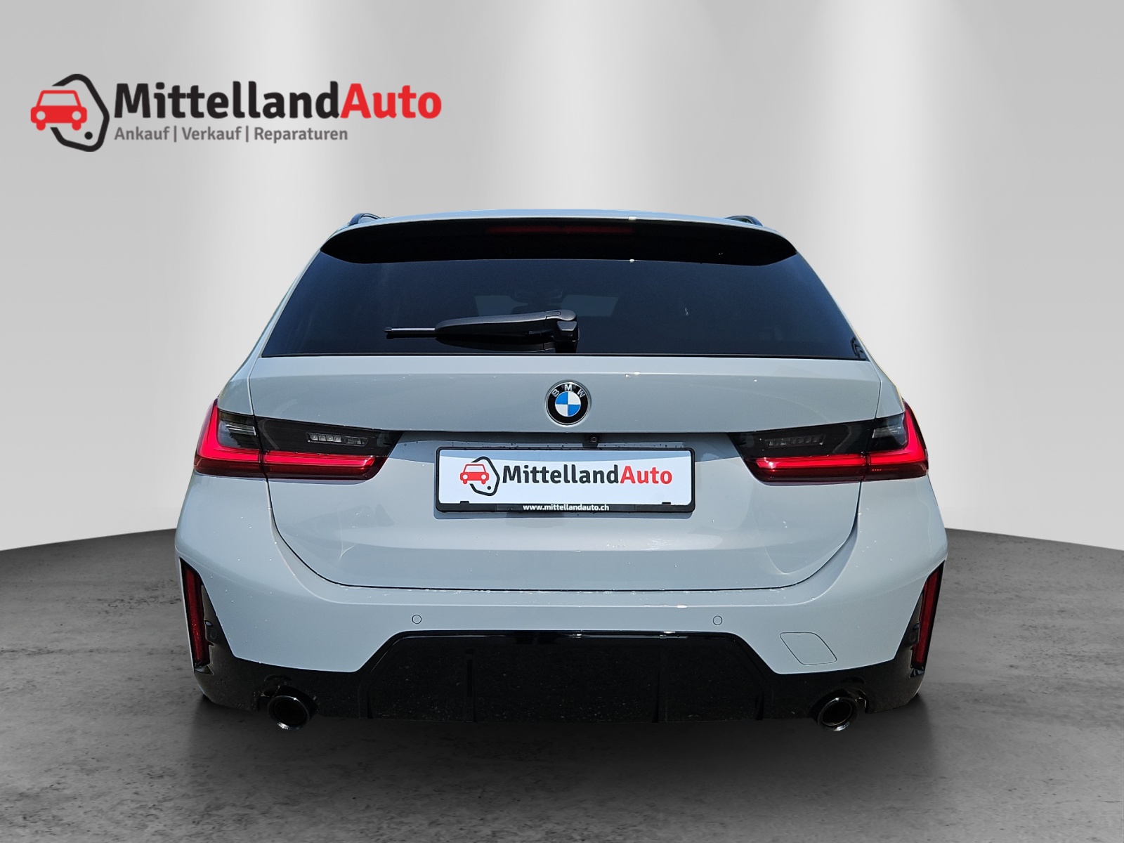 BMW 318i Touring Steptronic M Sport-image-11