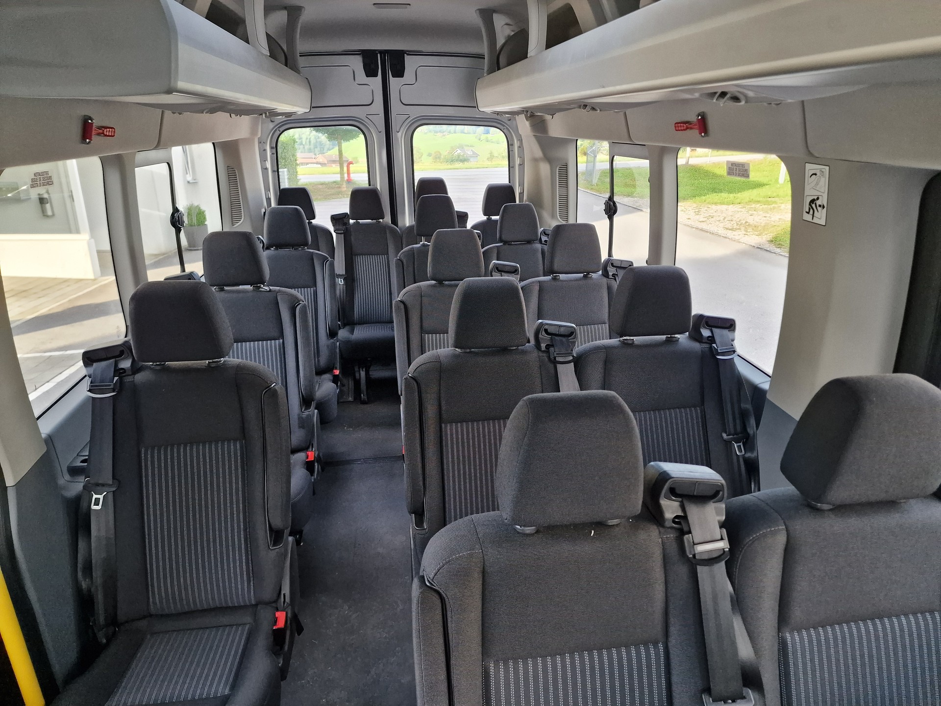 FORD Transit 460 L3H3 Trend RWD 17 Plätze-image-23