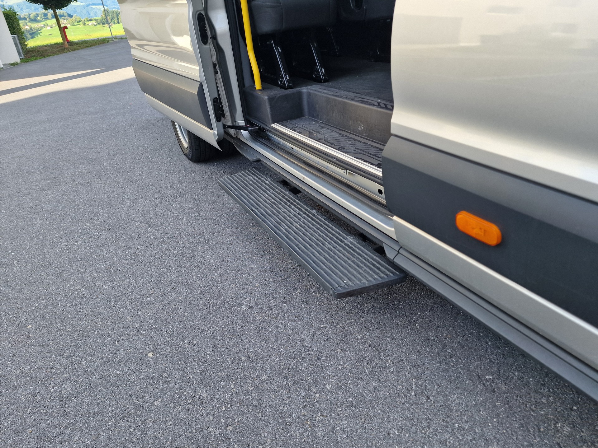 FORD Transit 460 L3H3 Trend RWD 17 Plätze-image-8