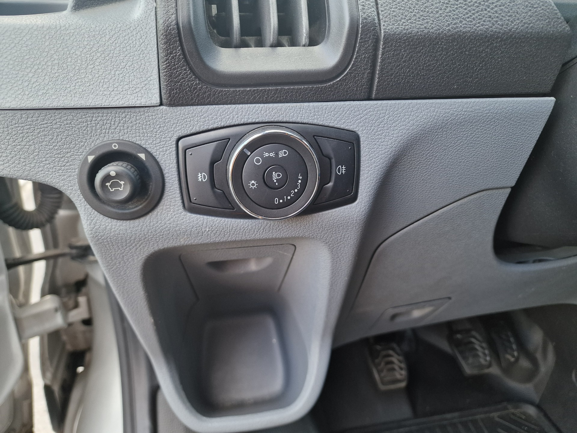 FORD Transit 460 L3H3 Trend RWD 17 Plätze-image-28