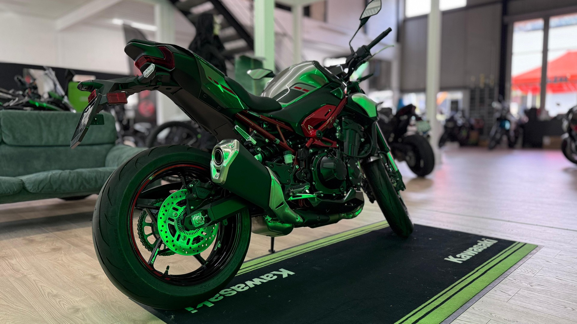 KAWASAKI Z 900-image-2