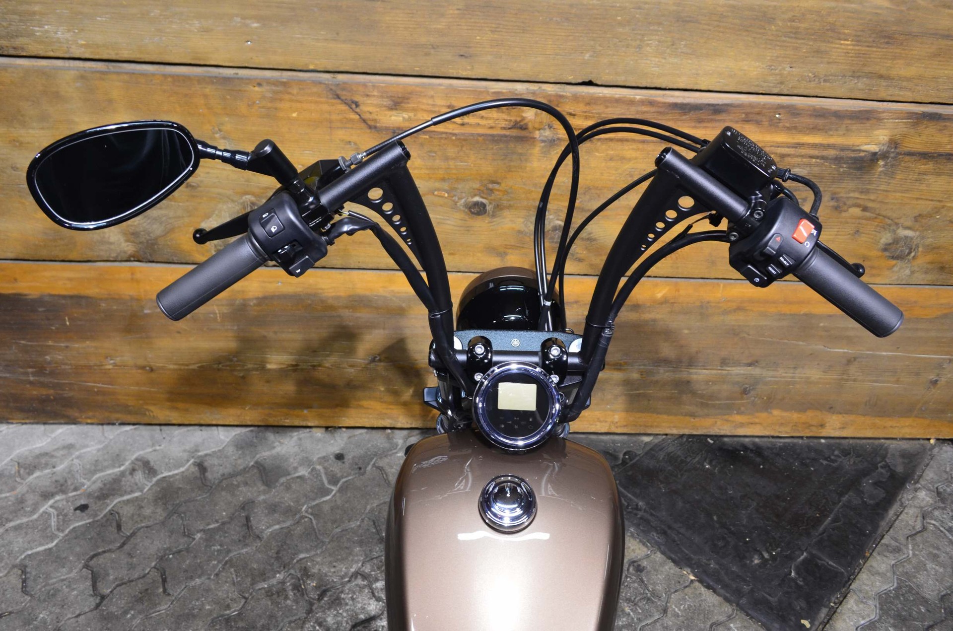 YAMAHA XV 950 ABS-image-2