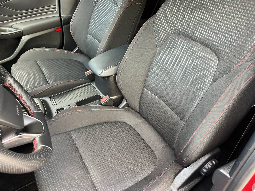 FORD Focus 1.0i EcoB Hybrid 155 ST--image-8