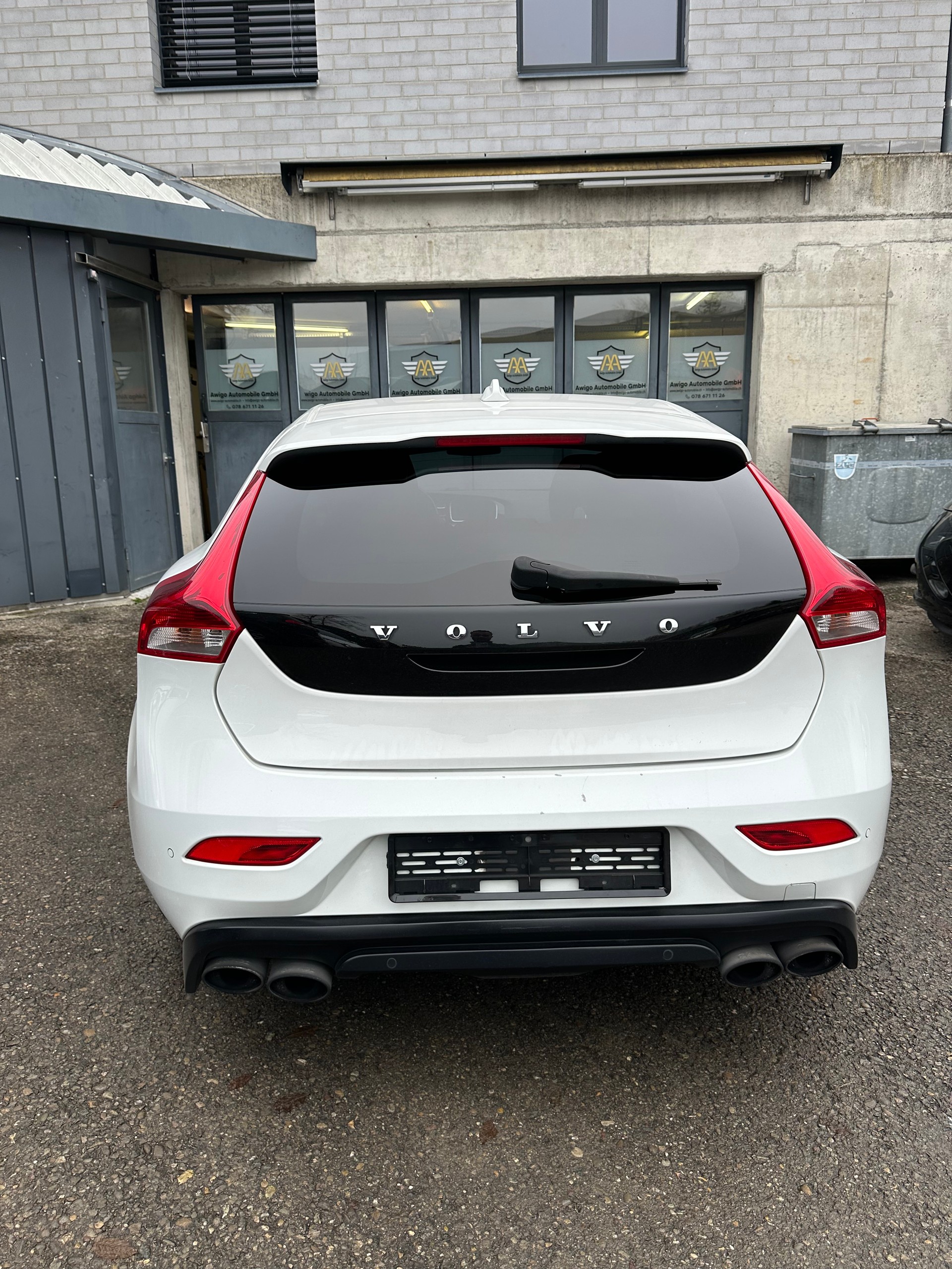 VOLVO V40 Sport200-image-7