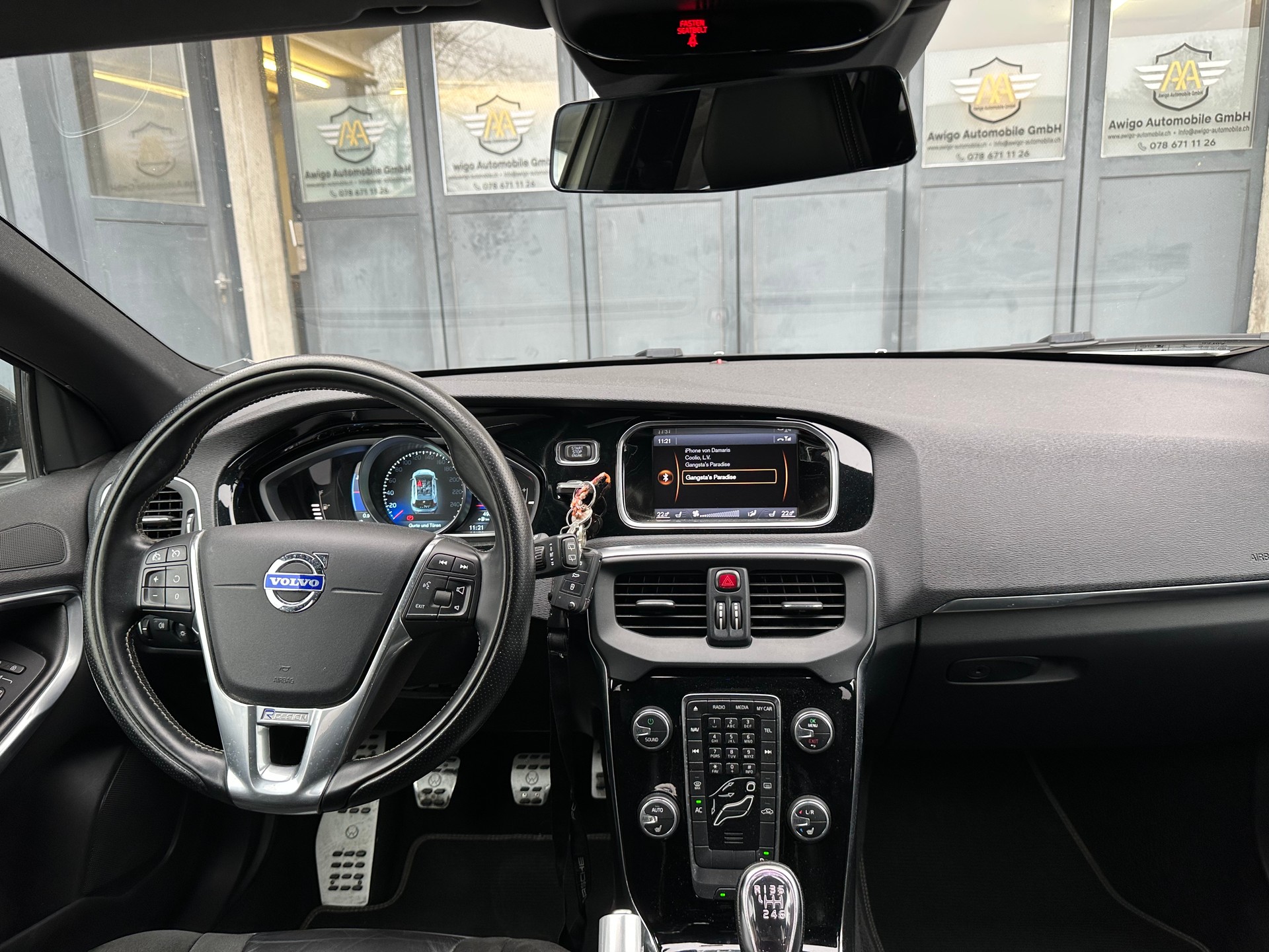VOLVO V40 Sport200-image-2