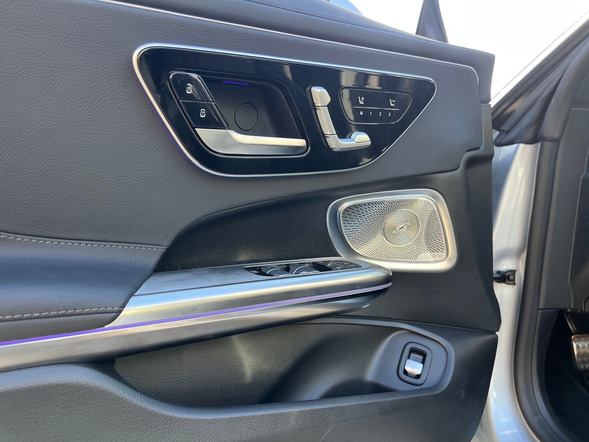 MERCEDES-BENZ "AMG CLE 200 CABRIO" 4MATIC 9G-TRONIC. CH WAGEN. TOP AUSSTATTUNG. AMG PREMIUM. AMG INTERIEUR + AMG EXTERIEUR !!-image-18