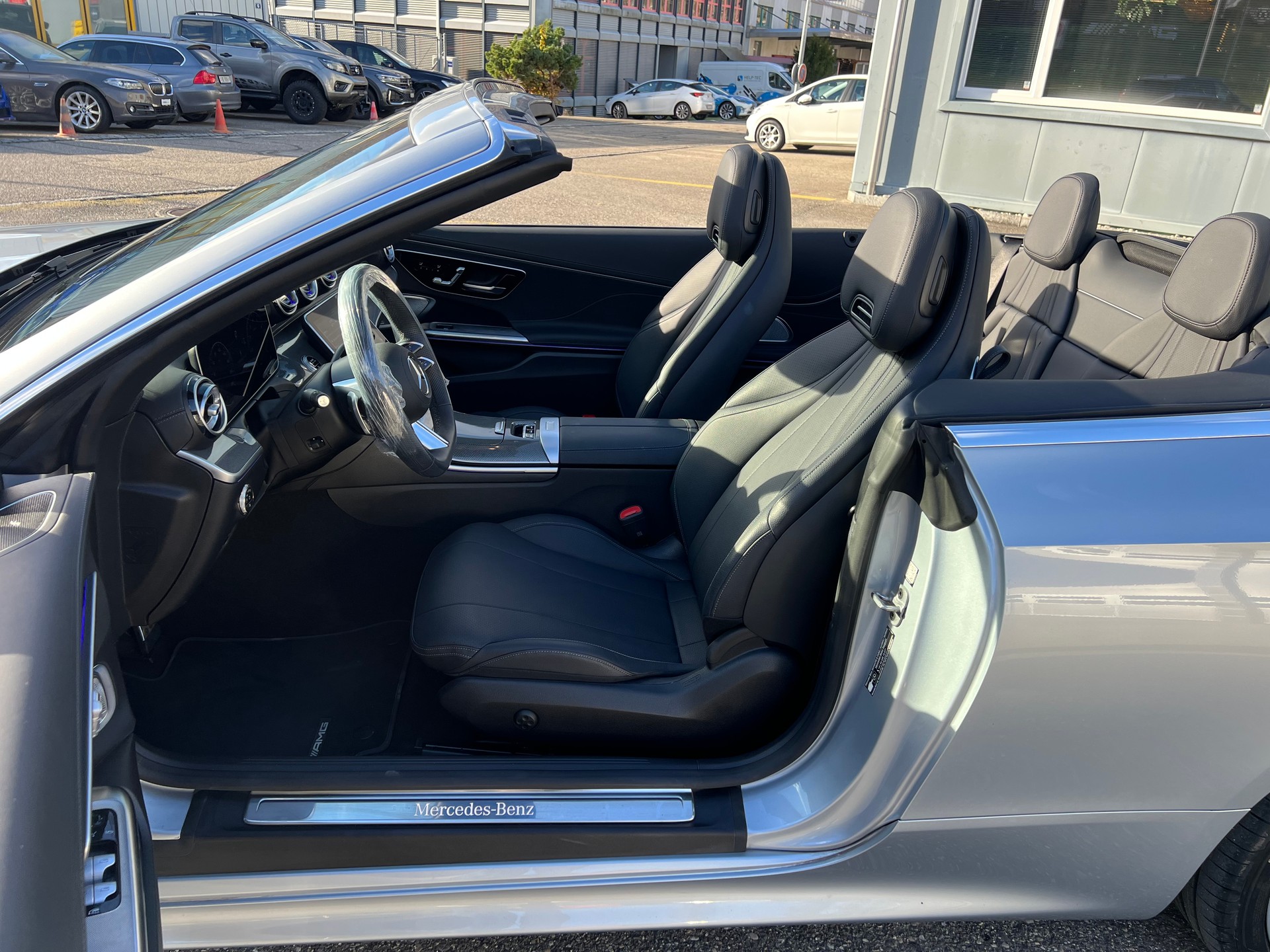 MERCEDES-BENZ "AMG CLE 200 CABRIO" 4MATIC 9G-TRONIC. CH WAGEN. TOP AUSSTATTUNG. AMG PREMIUM. AMG INTERIEUR + AMG EXTERIEUR !!-image-19