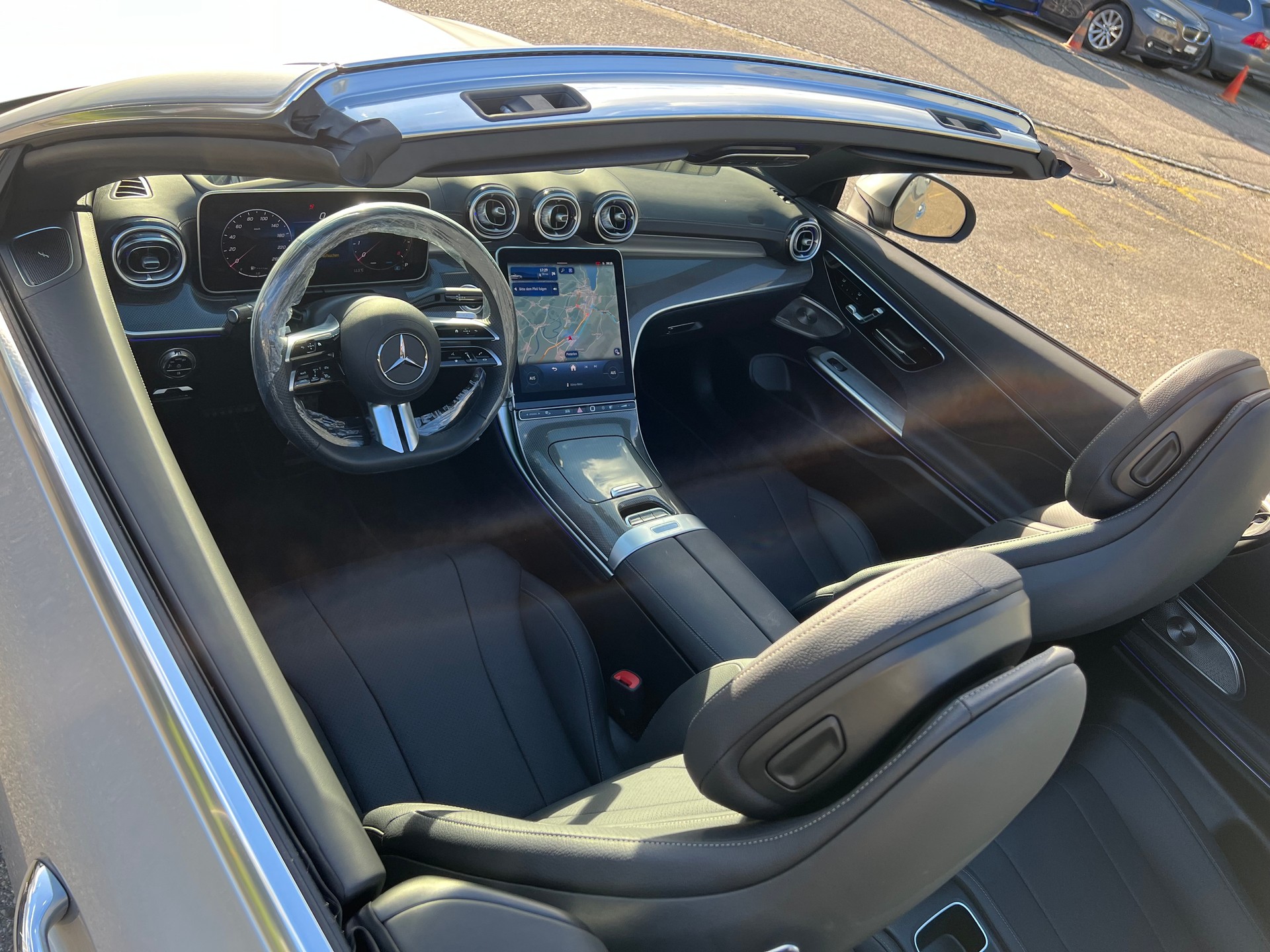MERCEDES-BENZ "AMG CLE 200 CABRIO" 4MATIC 9G-TRONIC. CH WAGEN. TOP AUSSTATTUNG. AMG PREMIUM. AMG INTERIEUR + AMG EXTERIEUR !!-image-17
