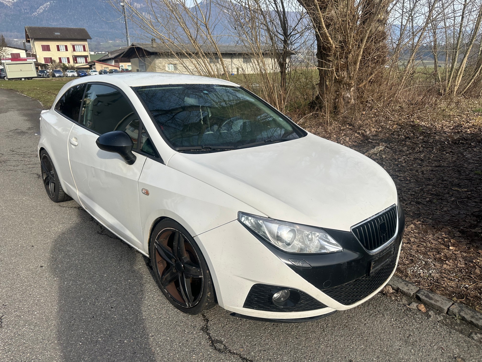 SEAT Ibiza SC 1.6 Sport-image-1