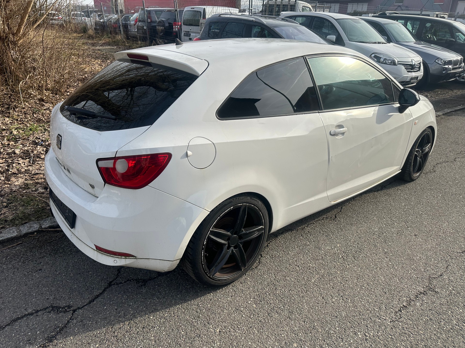 SEAT Ibiza SC 1.6 Sport-image-3