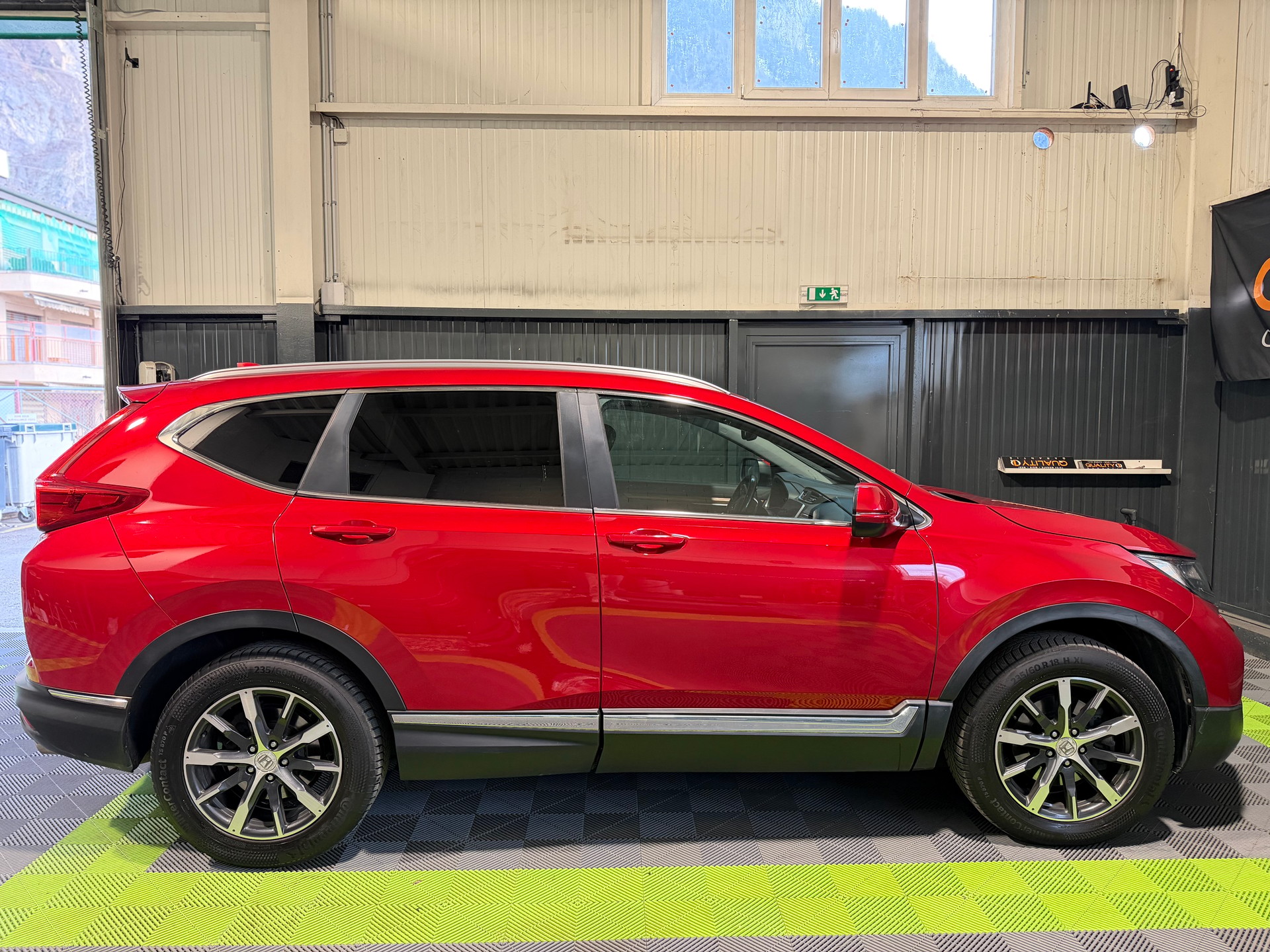 HONDA CR-V 1.5 i-VTEC Executive 4WD Automatic-image-6