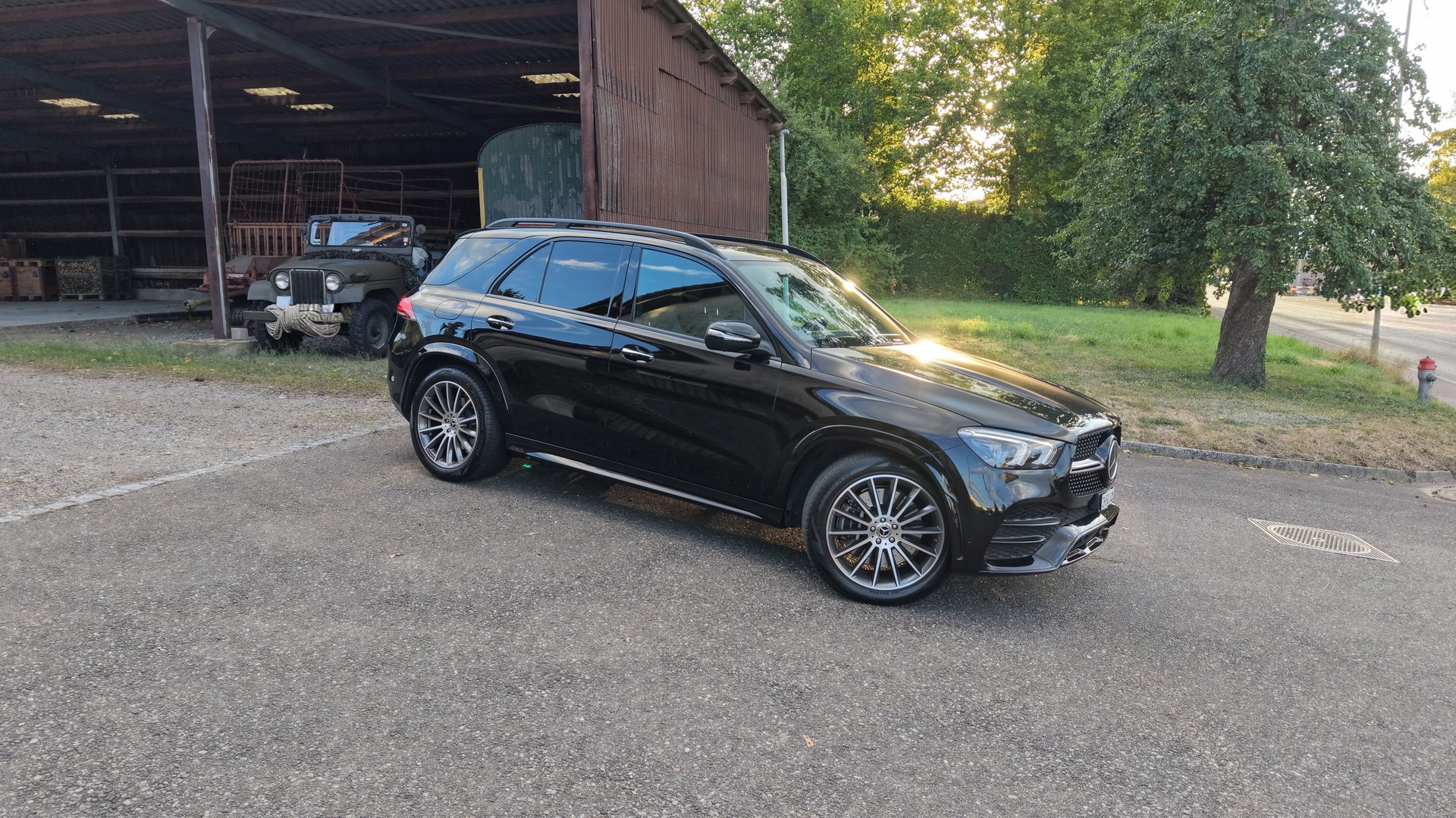 MERCEDES-BENZ GLE 450 4Matic AMG Line 9G-Tronic-image-2