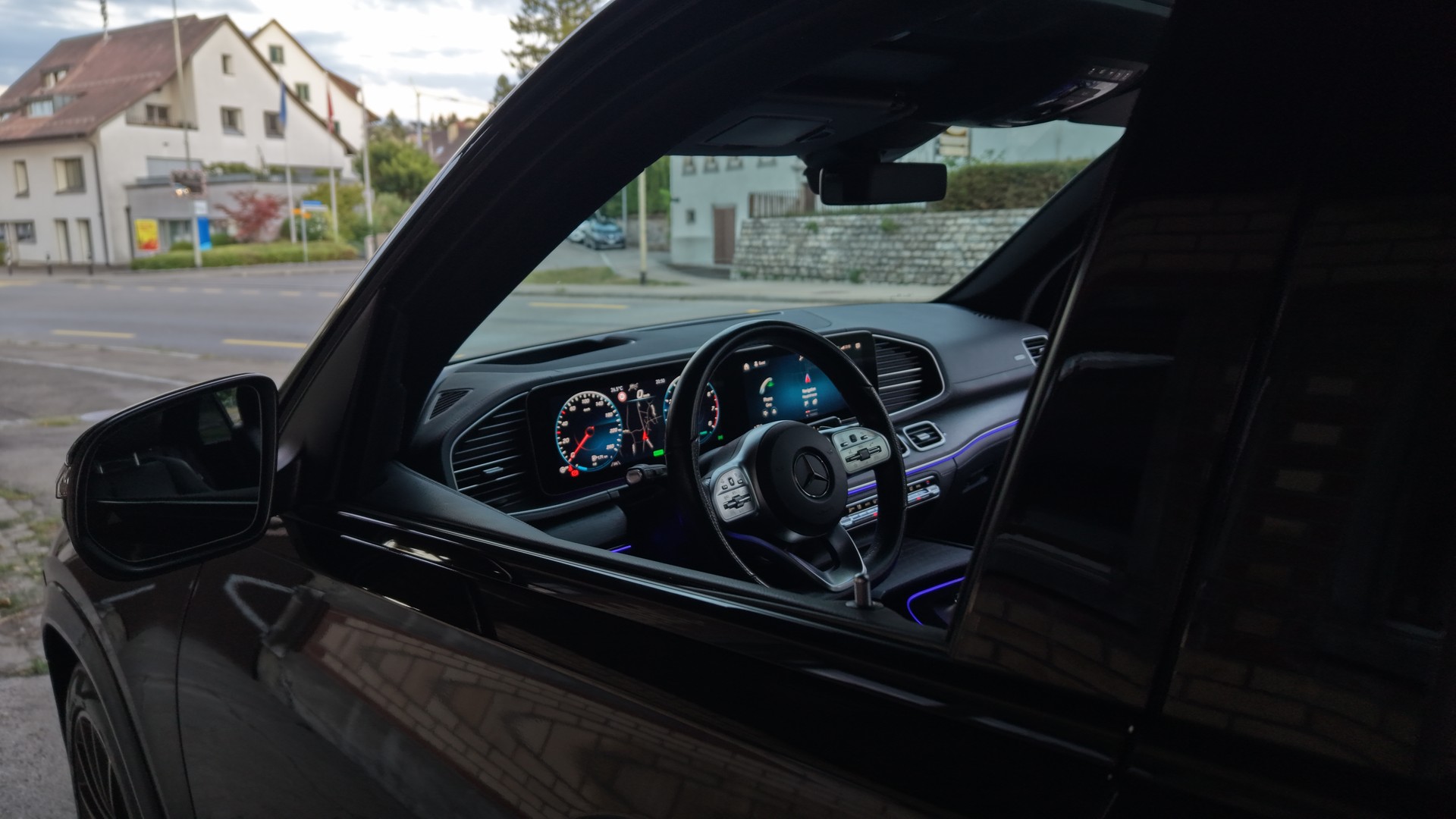 MERCEDES-BENZ GLE 450 4Matic AMG Line 9G-Tronic-image-10